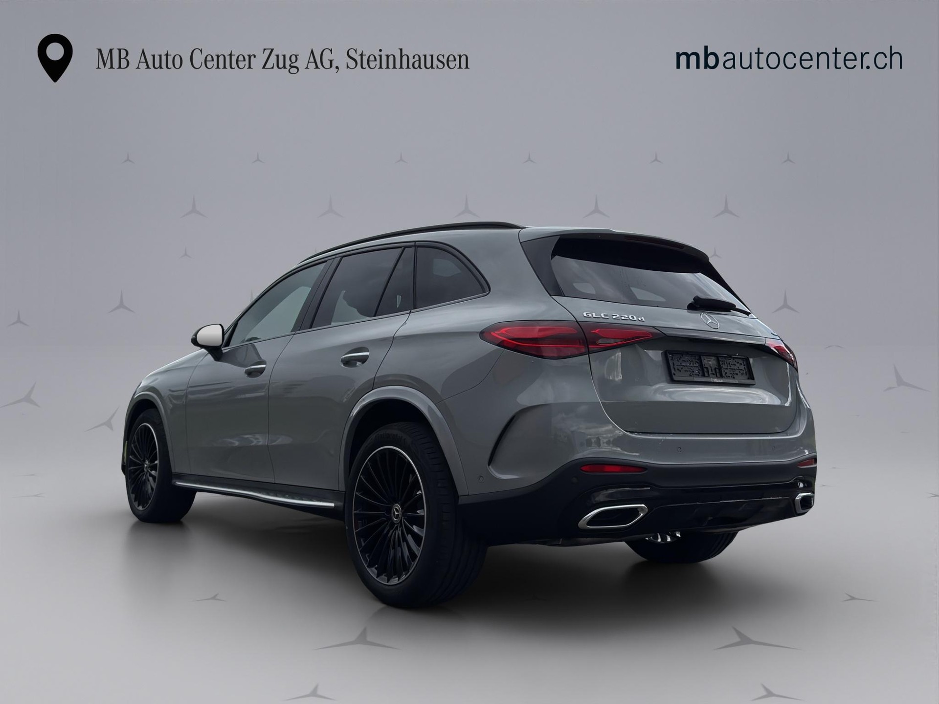 MERCEDES-BENZ GLC 220 d AMG Line 4matic-image-4