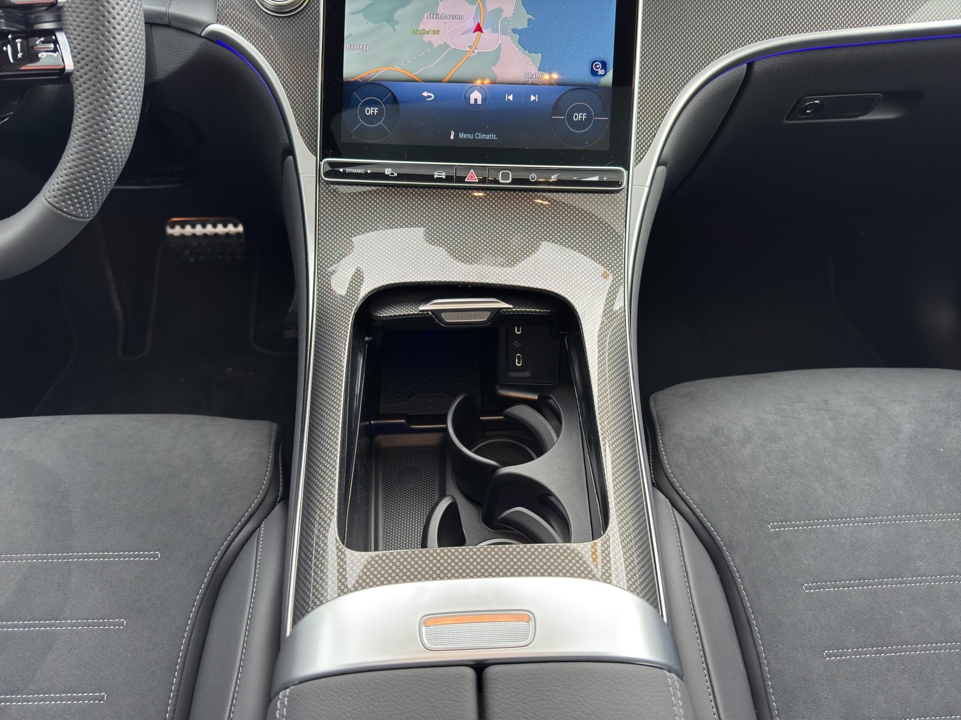 MERCEDES-BENZ GLC 220 d AMG Line 4matic-image-15