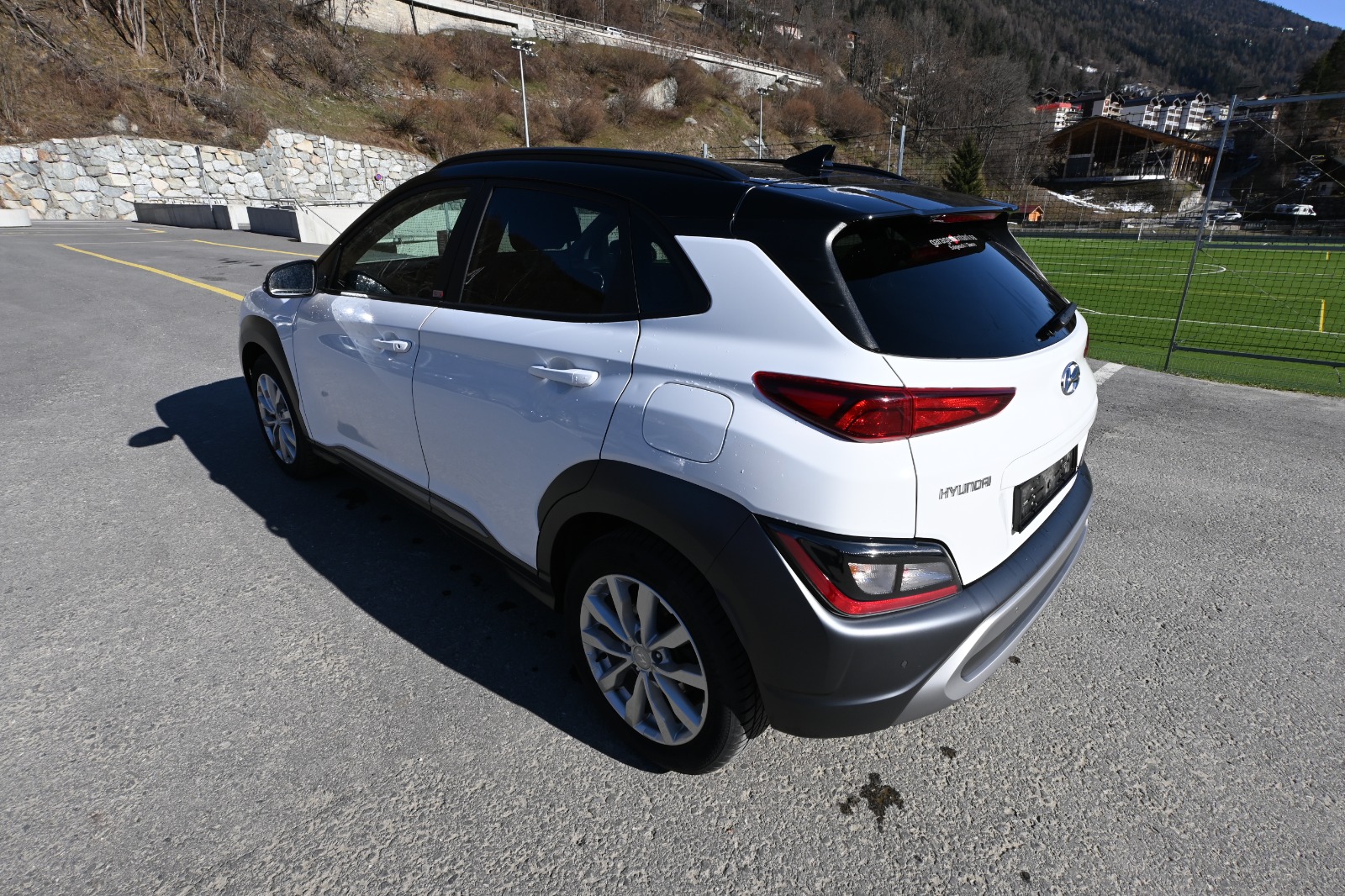 HYUNDAI Kona 1.6 T-GDi Amplia 4WD DCT-image-3