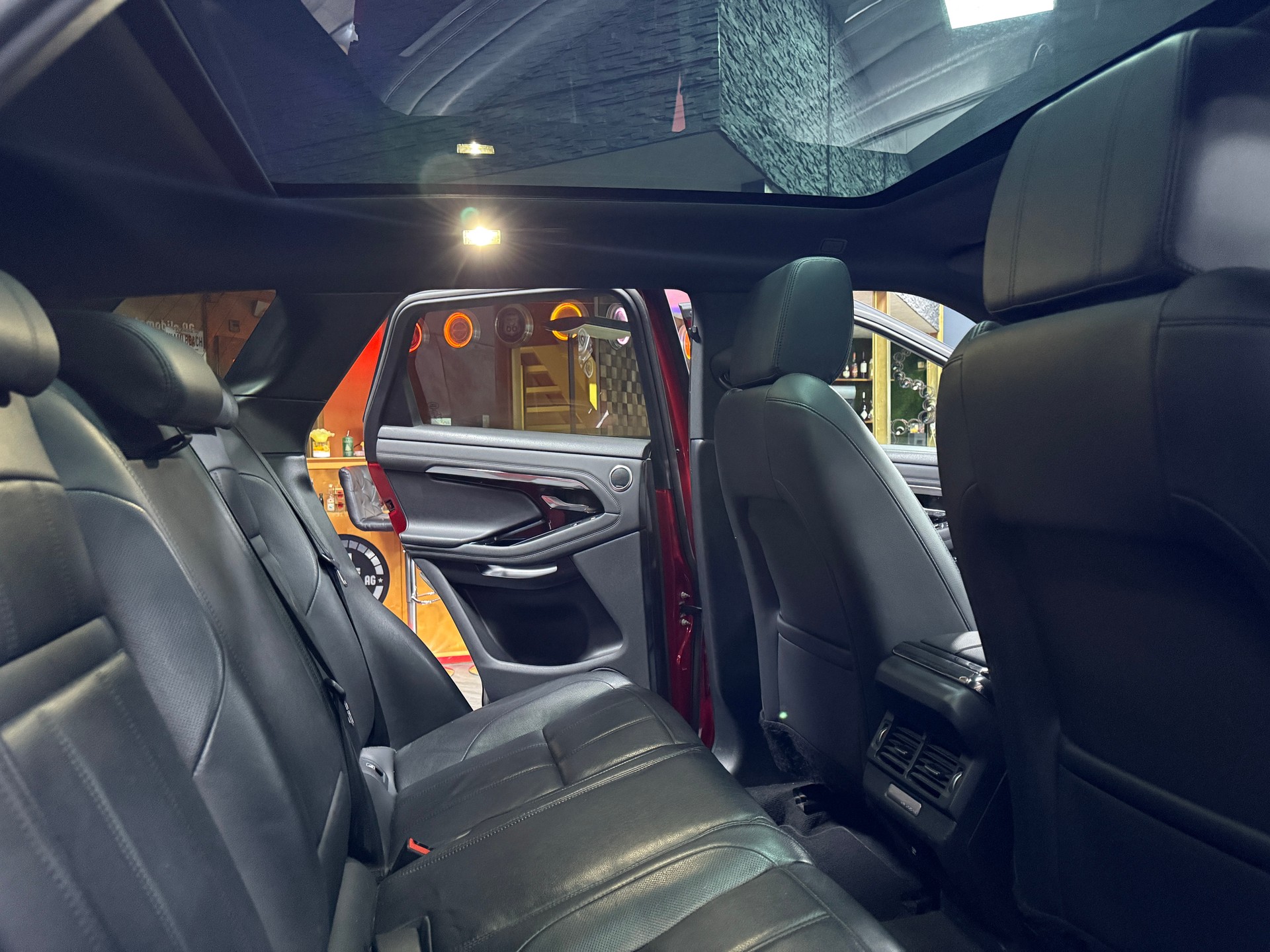LAND ROVER Range Rover Evoque R-Dynamic P 200 HSE AT9 / CH Fz aus 1 Hand / Leasing ab 299.- / 12M Garantie-image-19