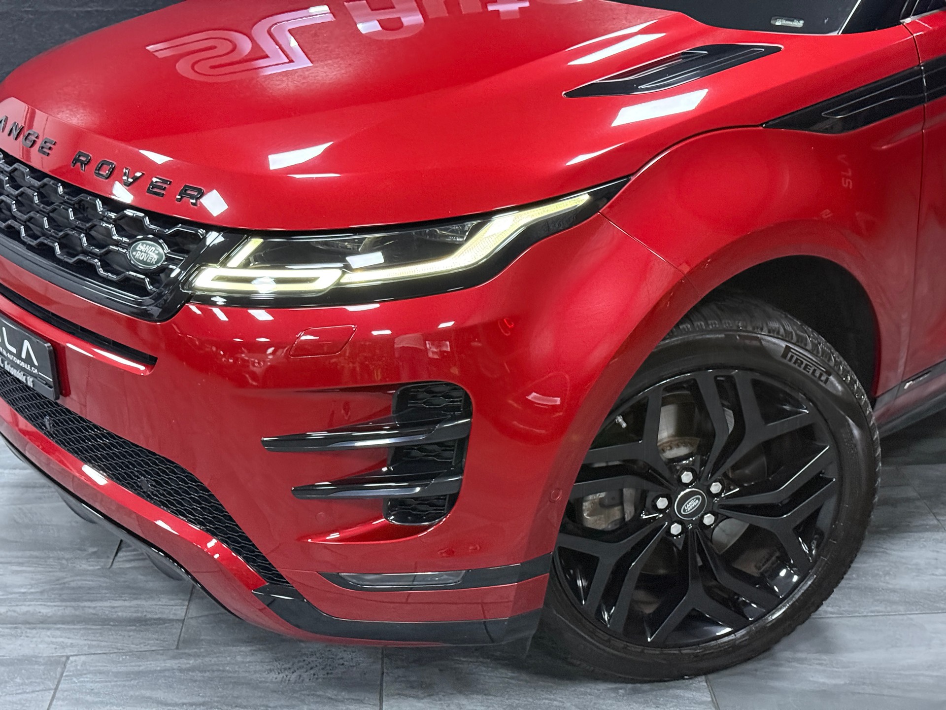 LAND ROVER Range Rover Evoque R-Dynamic P 200 HSE AT9 / CH Fz aus 1 Hand / Leasing ab 299.- / 12M Garantie-image-2