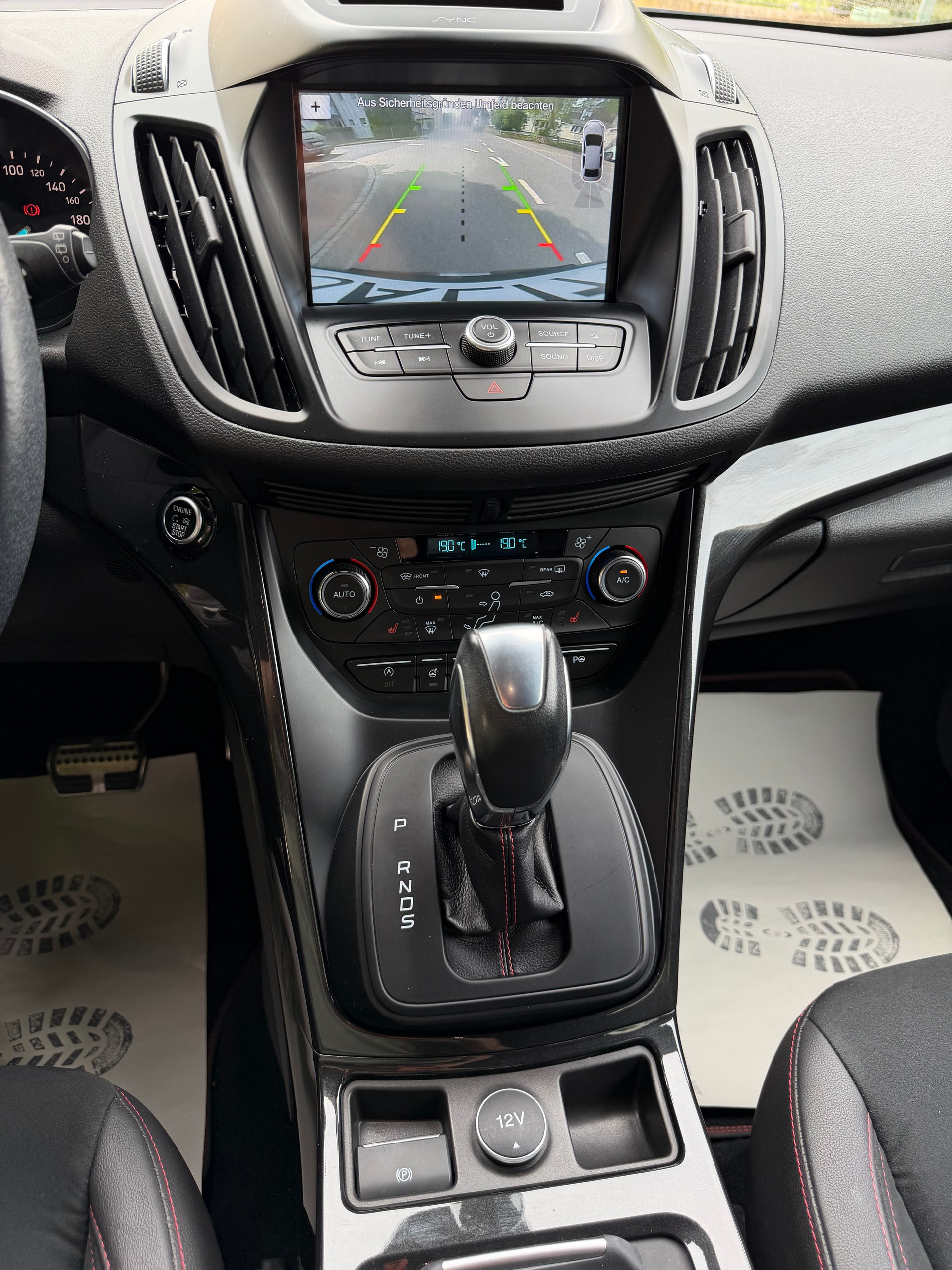 FORD Kuga 2.0 TDCi ST Line High 4WD PowerShift-image-10