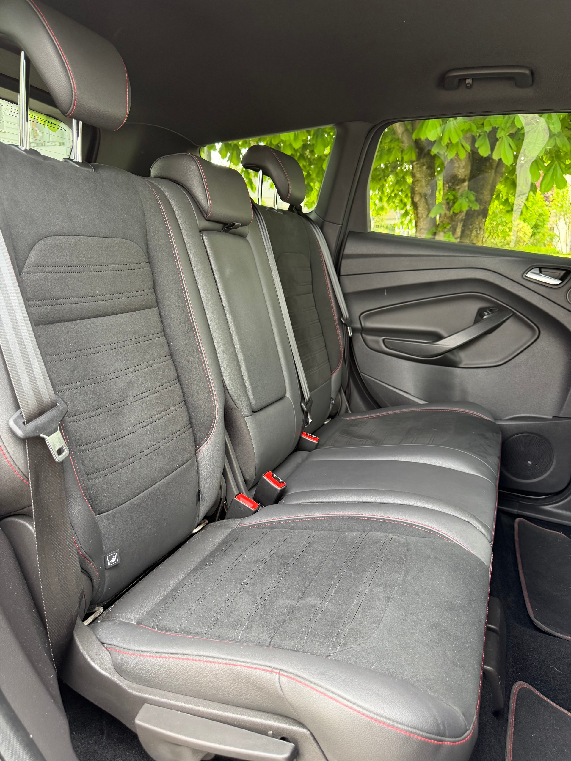 FORD Kuga 2.0 TDCi ST Line High 4WD PowerShift-image-12