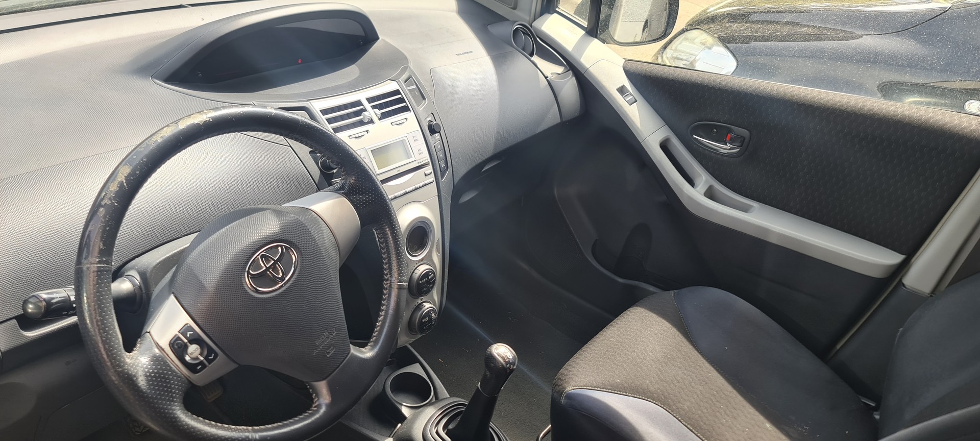 TOYOTA Yaris 1.8 TS-image-9