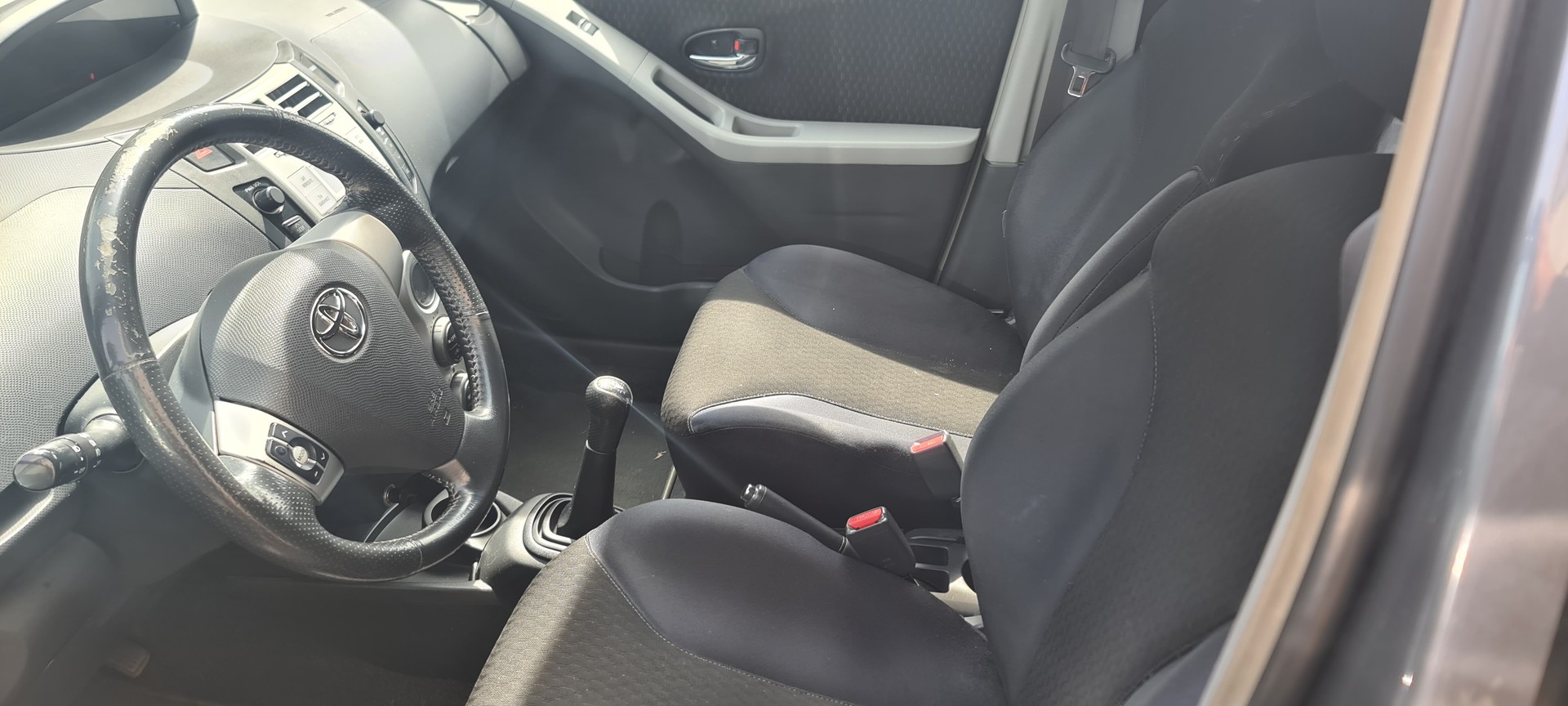 TOYOTA Yaris 1.8 TS-image-7