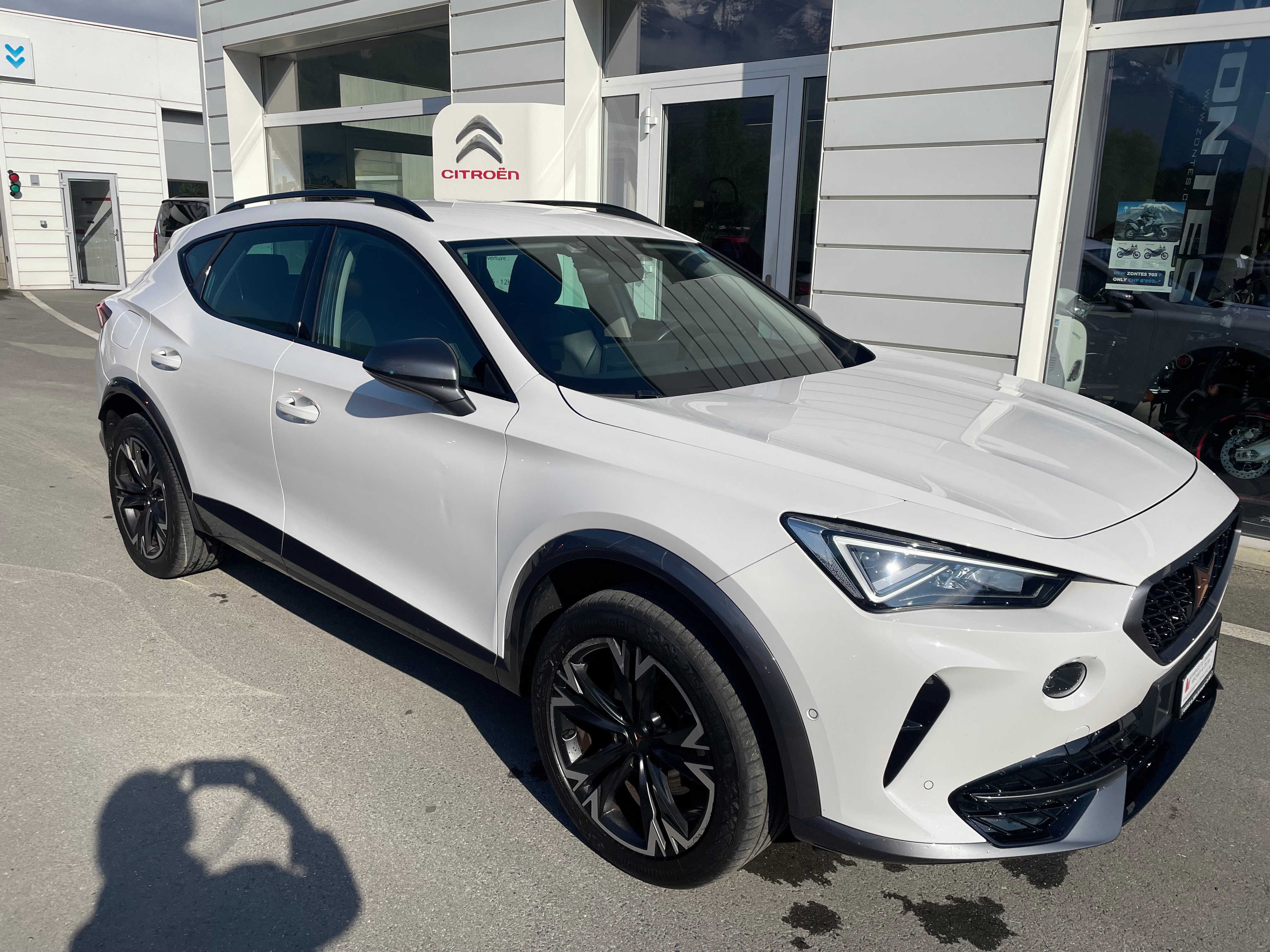 Car photo