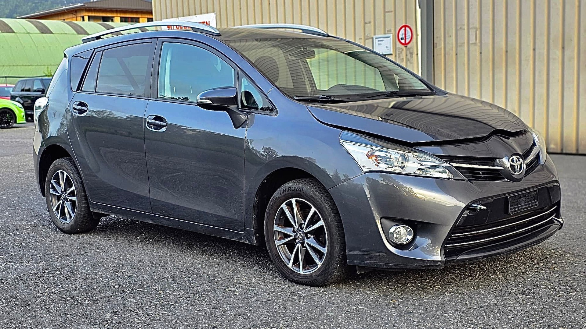TOYOTA Verso 1.6 D-4D Trend-image-1