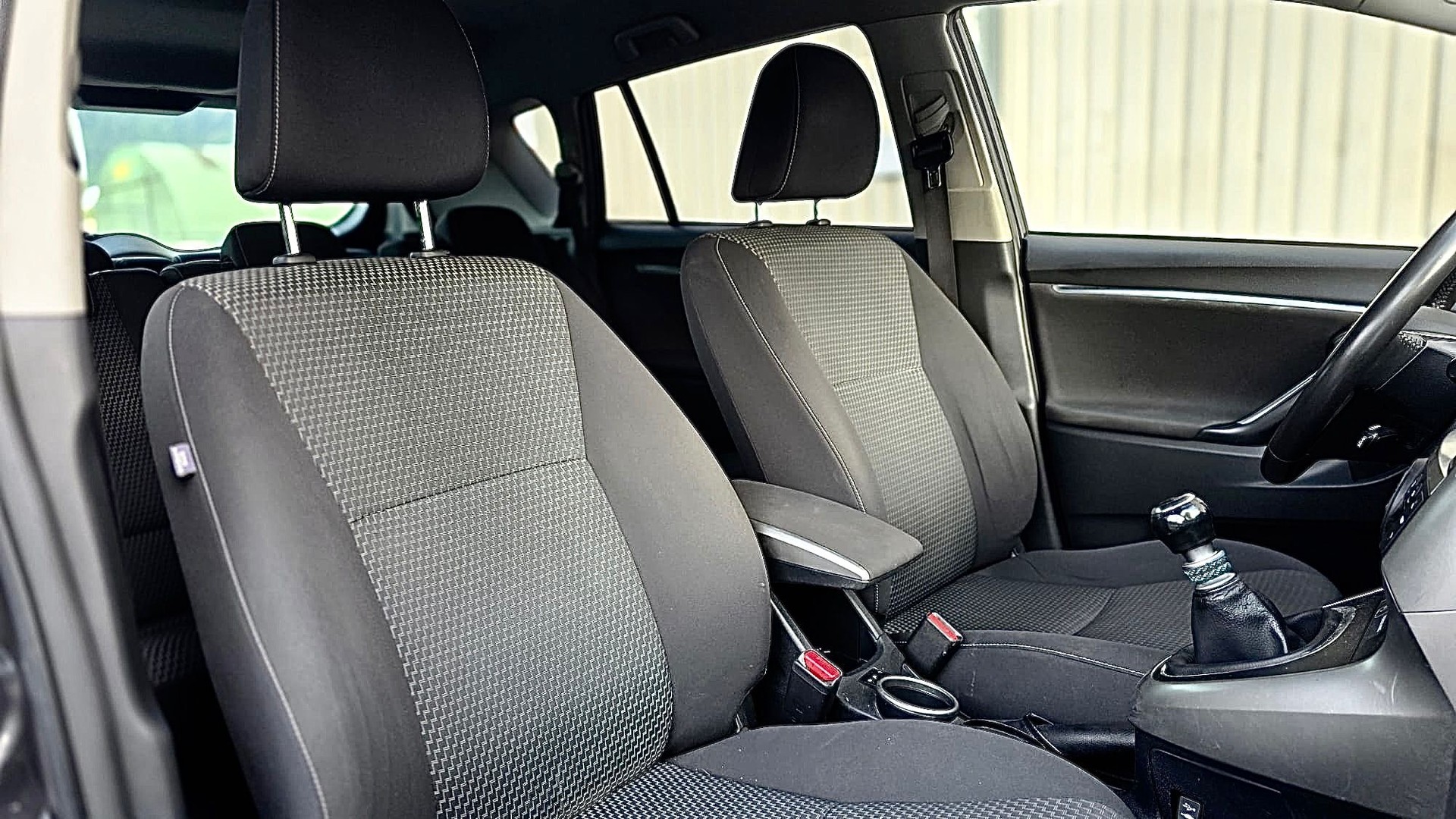 TOYOTA Verso 1.6 D-4D Trend-image-8