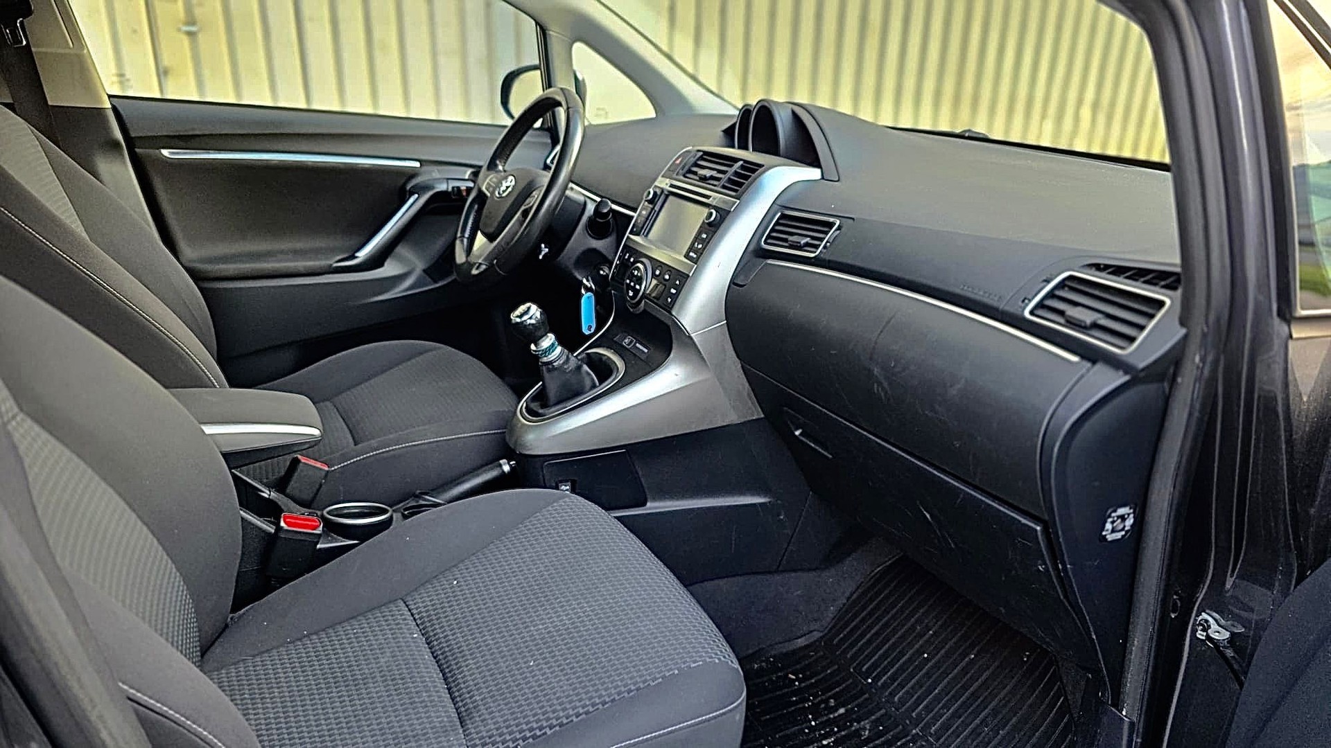 TOYOTA Verso 1.6 D-4D Trend-image-9