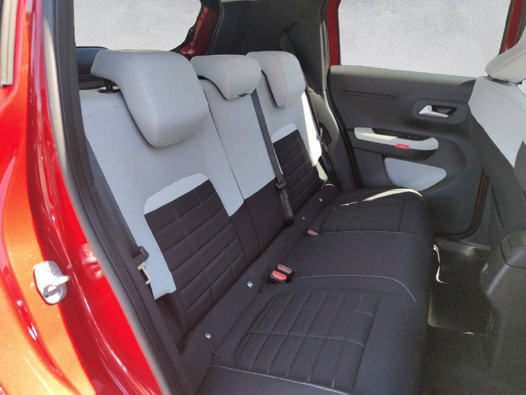 CITROEN C3 1.2 Hybrid Edition Tricolore-image-12