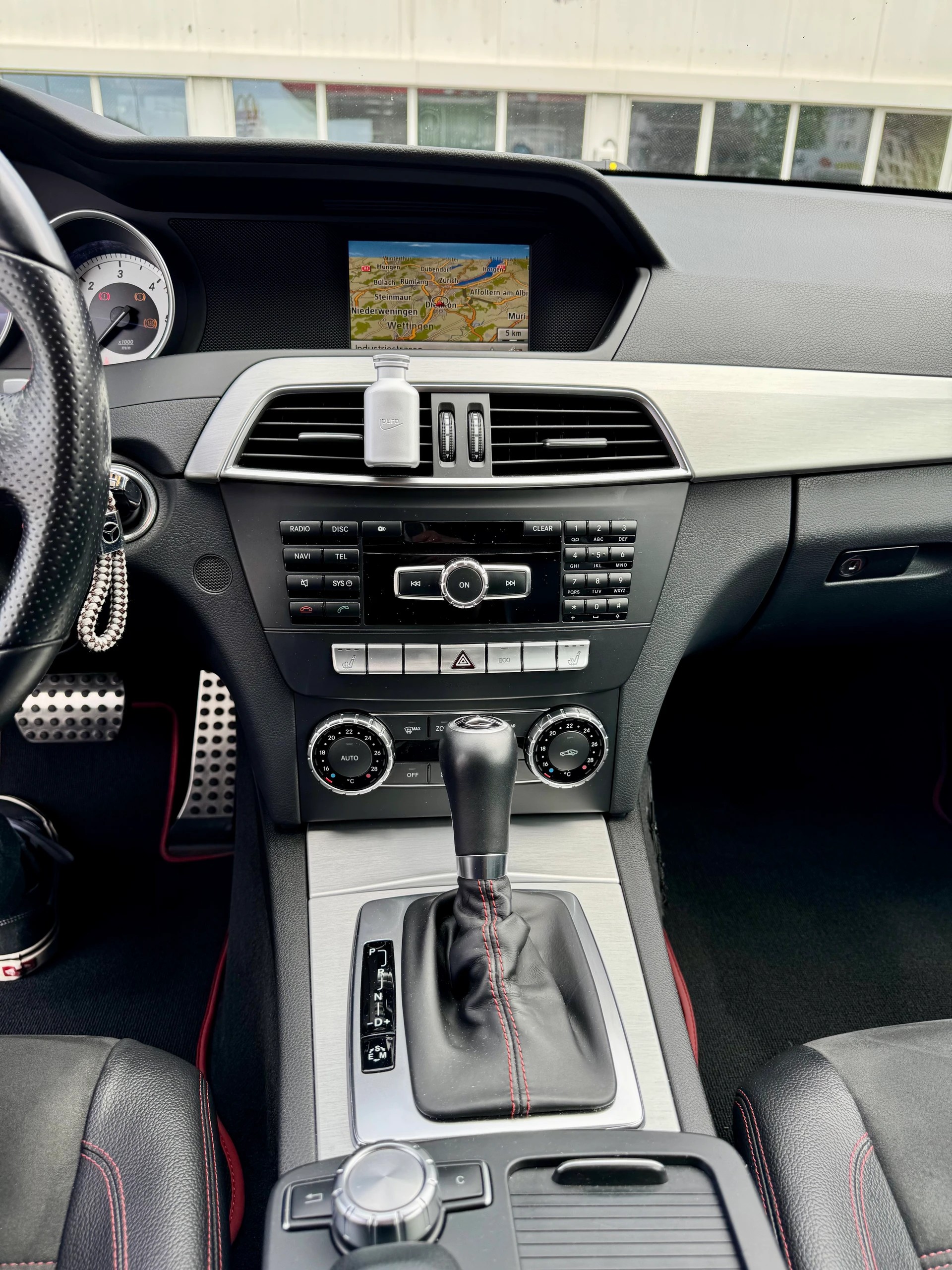 MERCEDES-BENZ C 250 CDI Sport-image-17