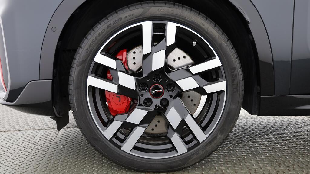 MINI John Cooper Works Countryman ALL4-image-10