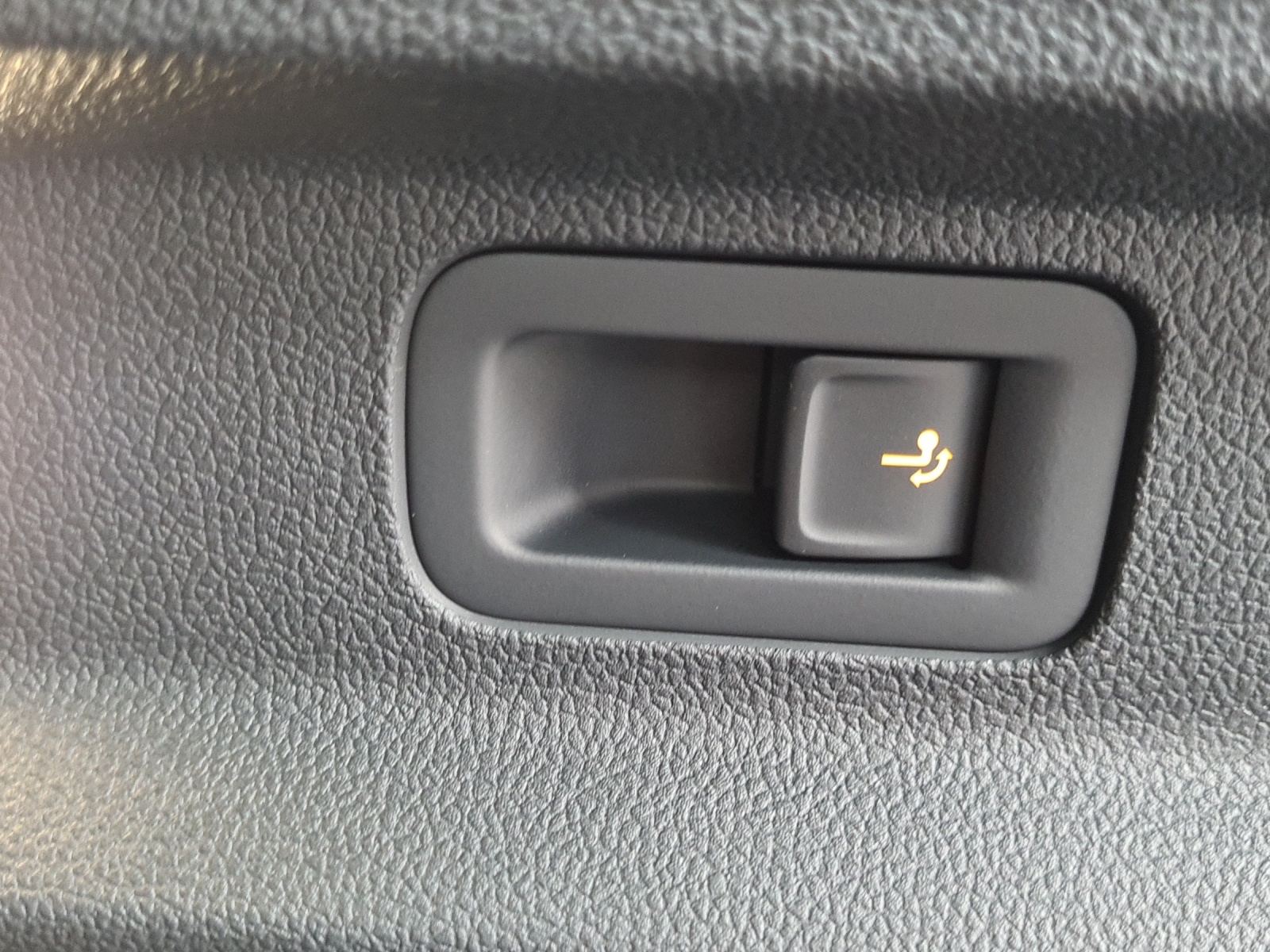 FORD Explorer Extended Range (79 kWh) Premium 4x4 AUTOMAT-image-14