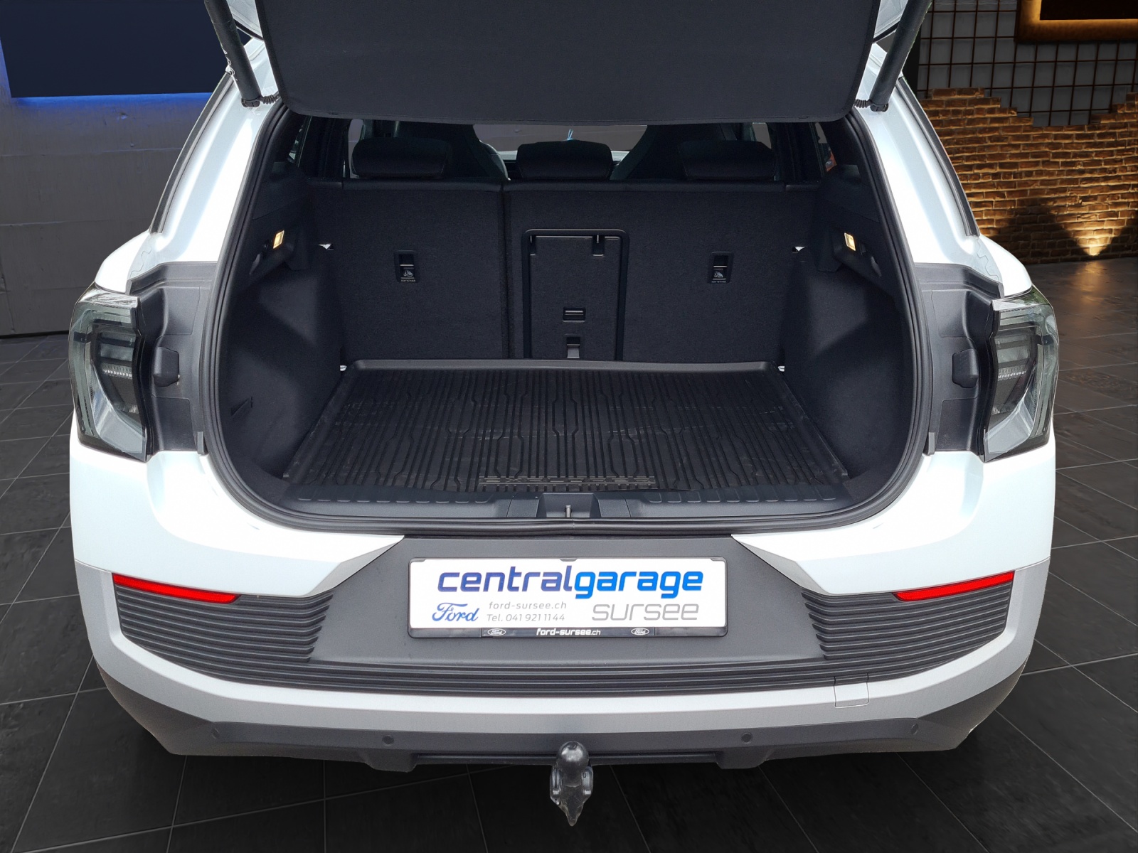 FORD Explorer Extended Range (79 kWh) Premium 4x4 AUTOMAT-image-13