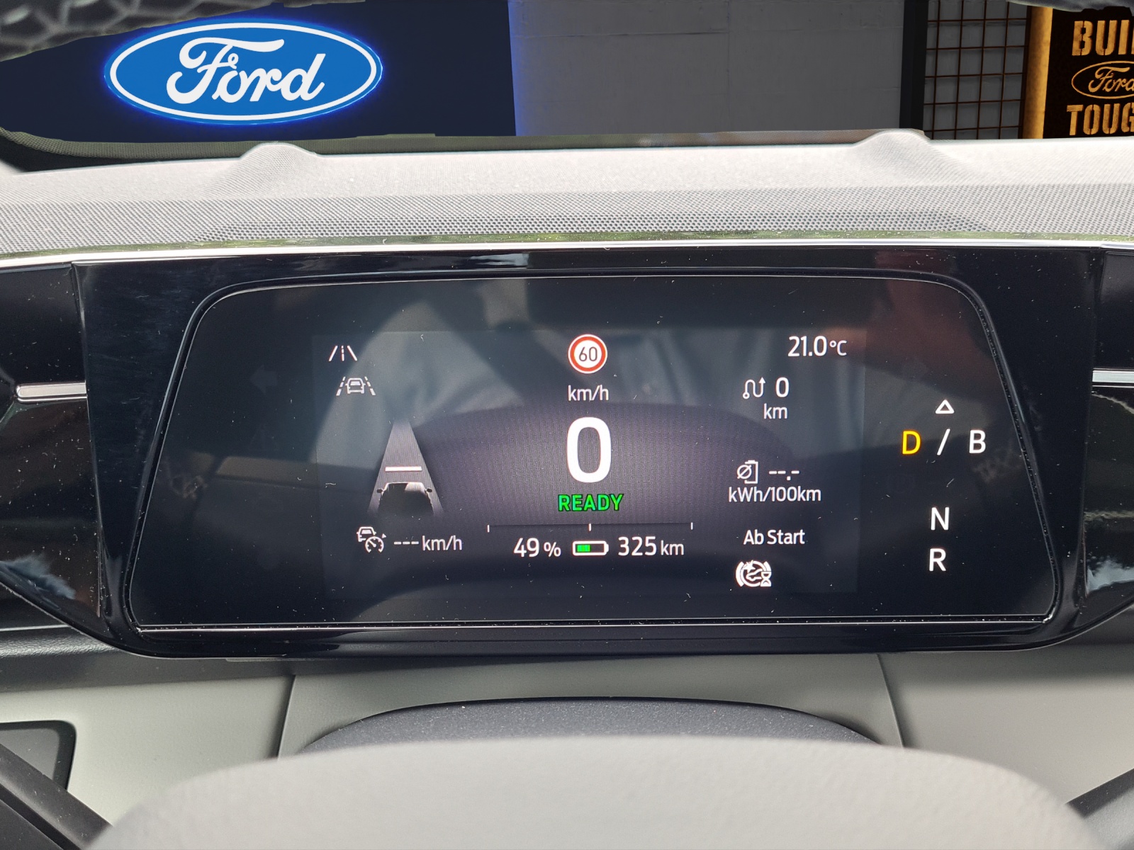 FORD Explorer Extended Range (79 kWh) Premium 4x4 AUTOMAT-image-10