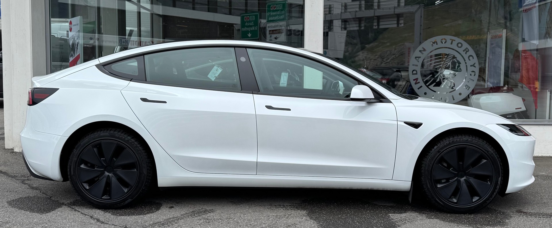 TESLA Model 3 Long Range Dual Motor AWD-image-1