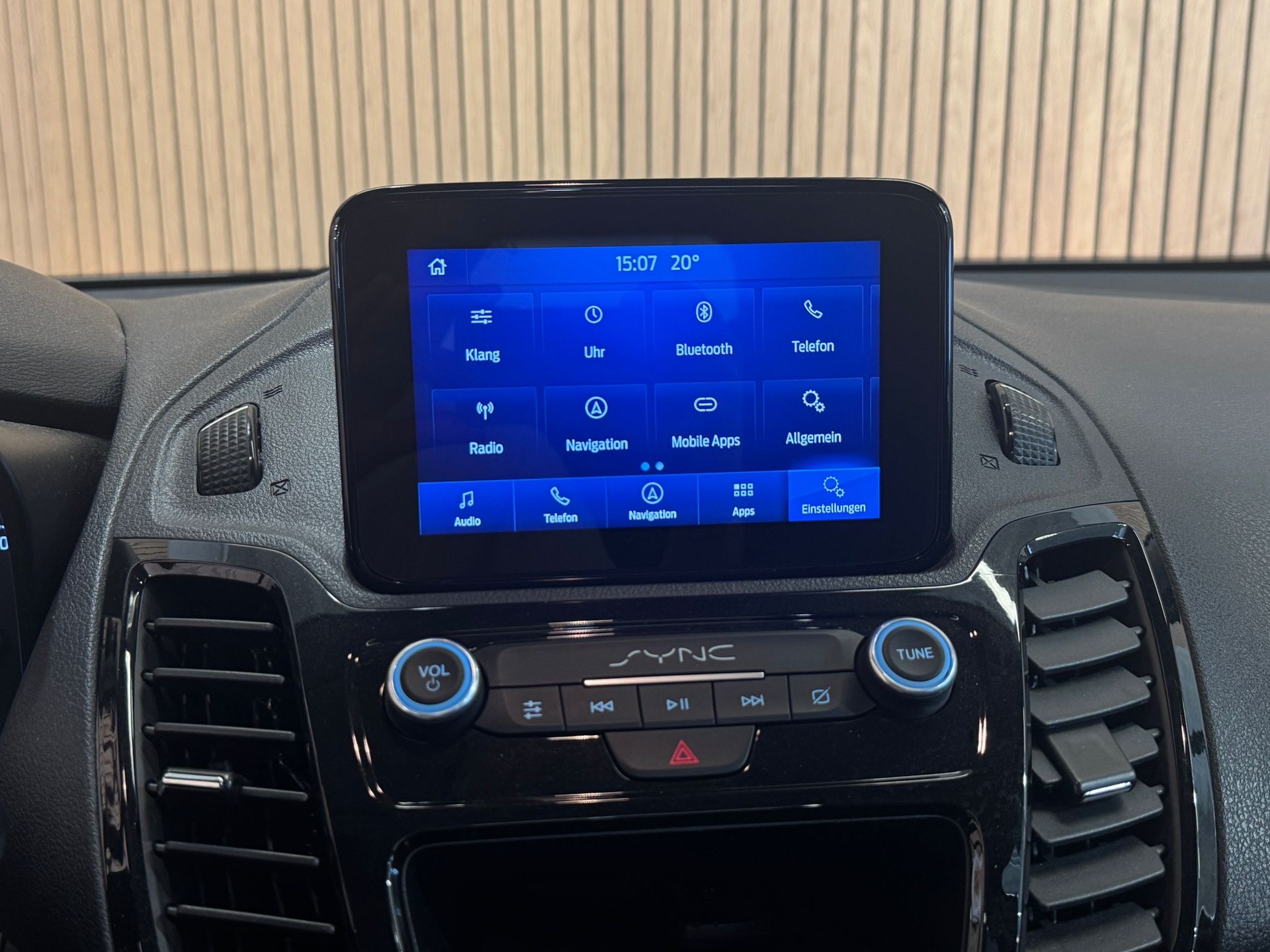 FORD Grand Tourneo Connect 1.5 EcoBlue Titanium Automat-image-17