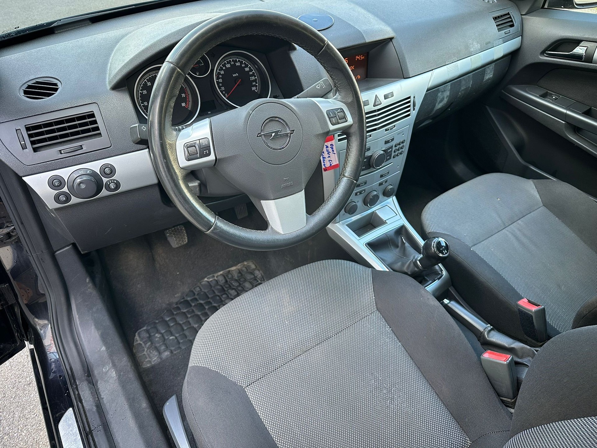OPEL Astra 1.6i 16V Enjoy-image-9