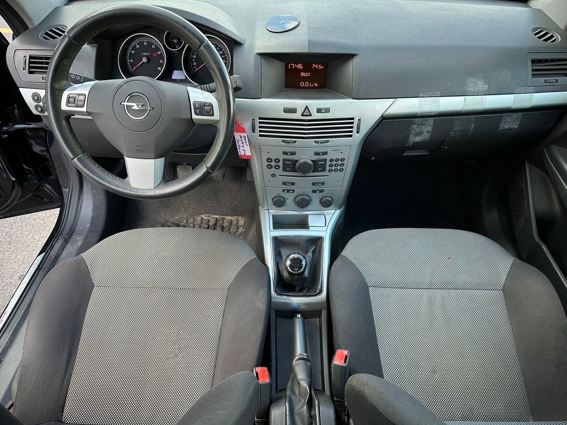 OPEL Astra 1.6i 16V Enjoy-image-12