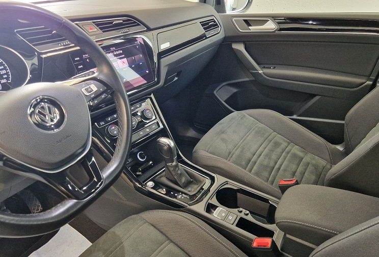 VW Touran 1.5 TSI EVO Highline DSG-image-11