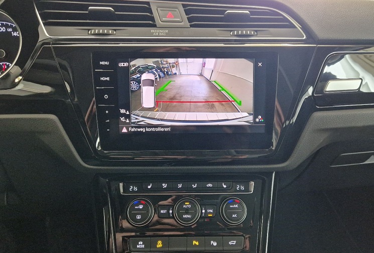 VW Touran 1.5 TSI EVO Highline DSG-image-8