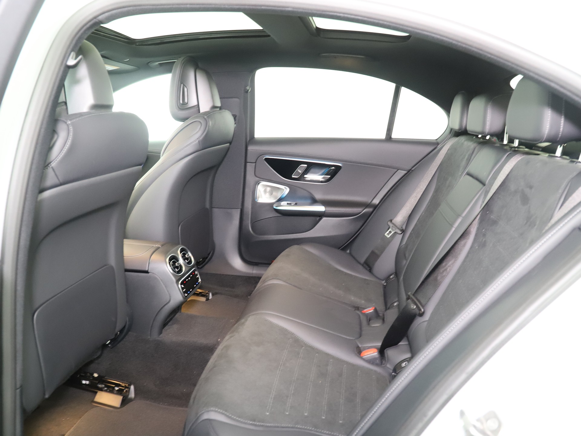 MERCEDES-BENZ C 220 d 4 M Swiss Star-image-10
