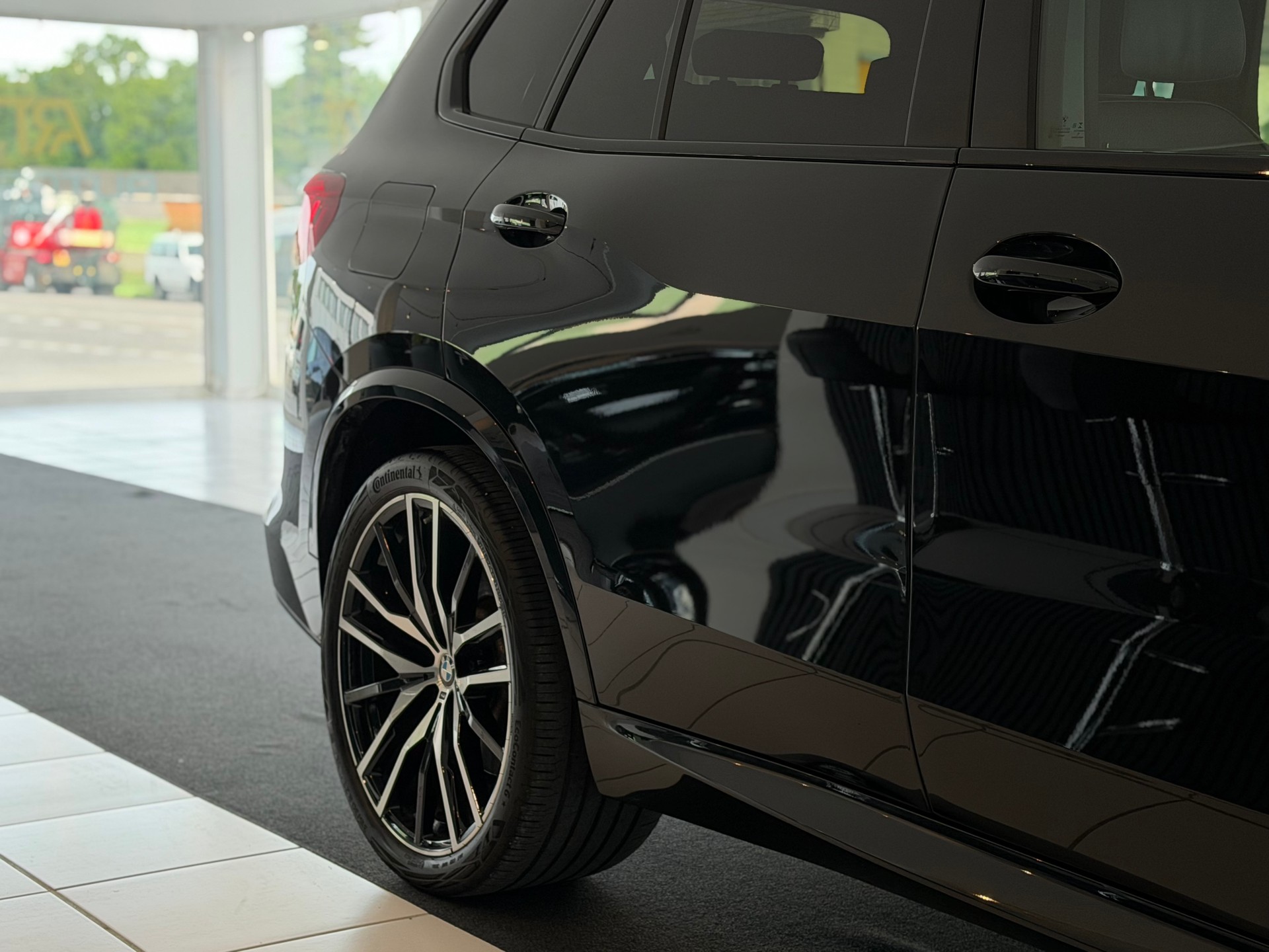 BMW X5 xDrive 48V 30d M Sport Steptronic **AHK**-image-30