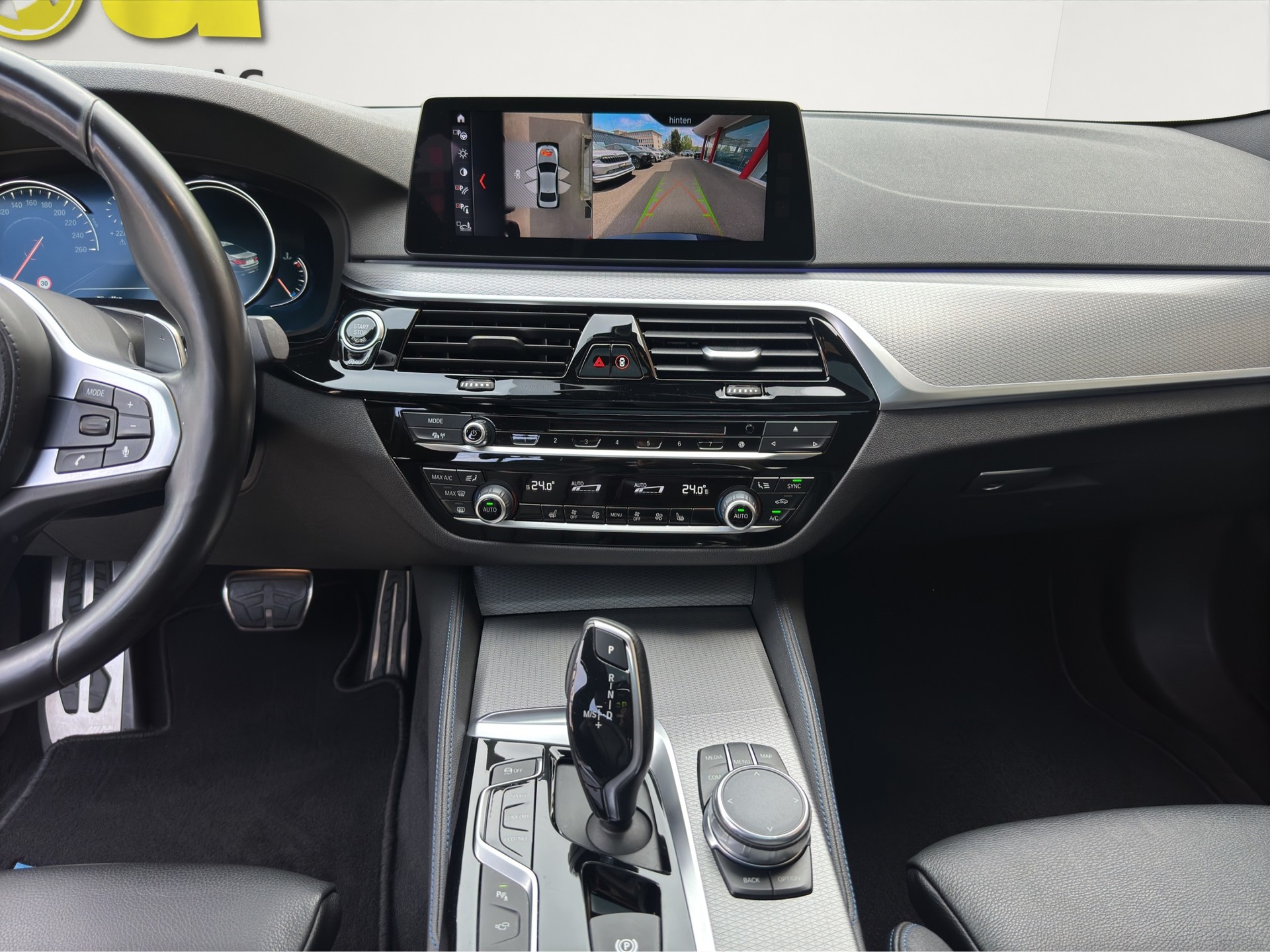 BMW 520d xDrive M-Sport 4x4 Panoramadach-image-19