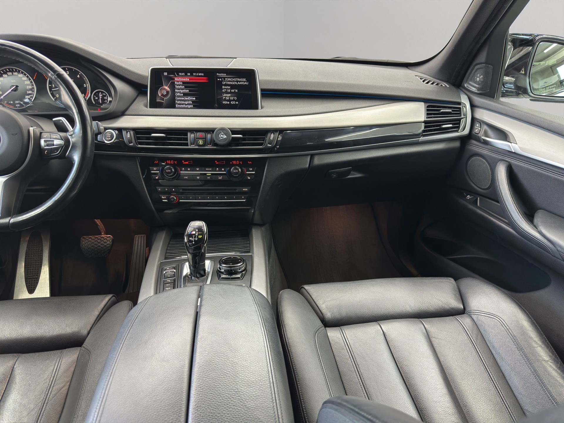 BMW X5 xDrive M50d Steptronic-image-13