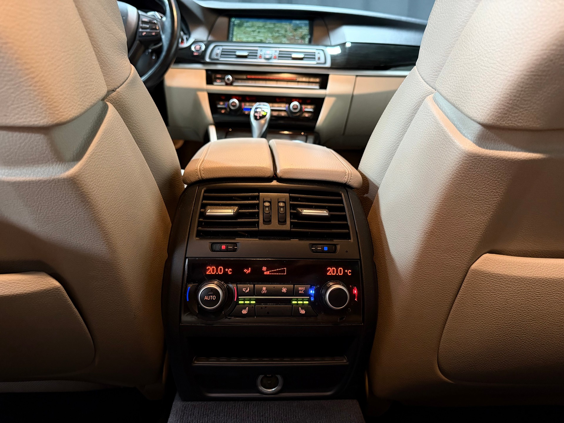 BMW M550d xDrive Touring Steptronic-image-20