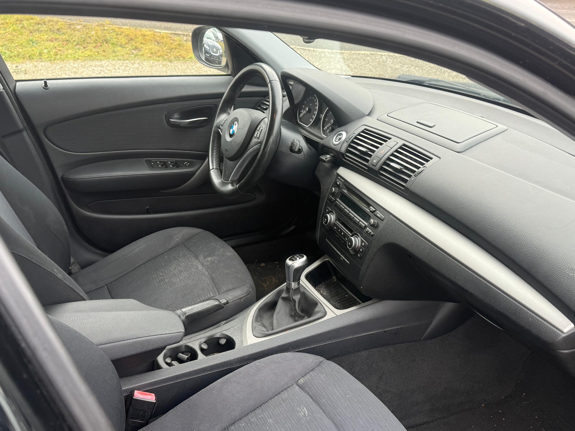 BMW 116i-image-6