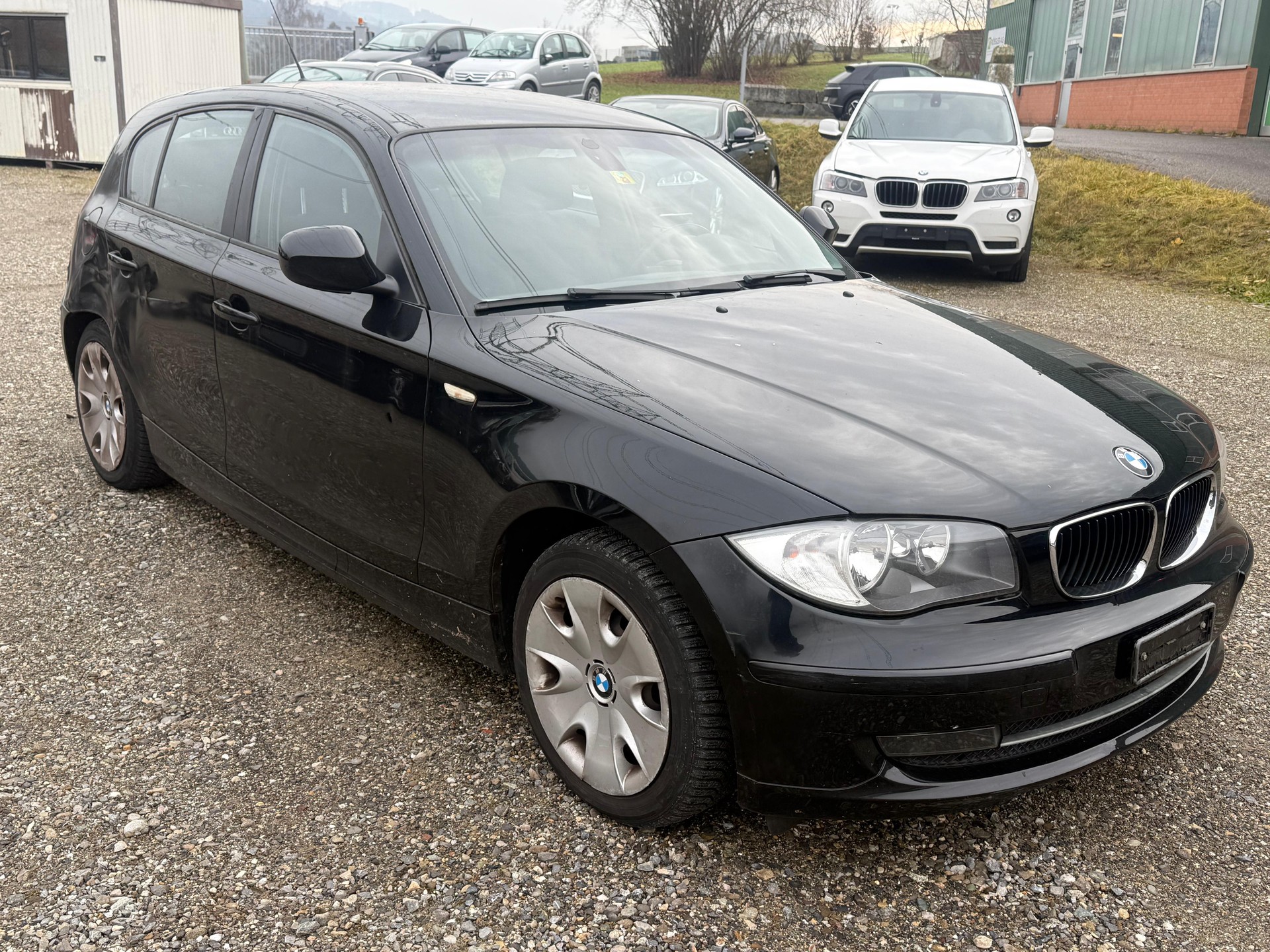 BMW 116i-image-0