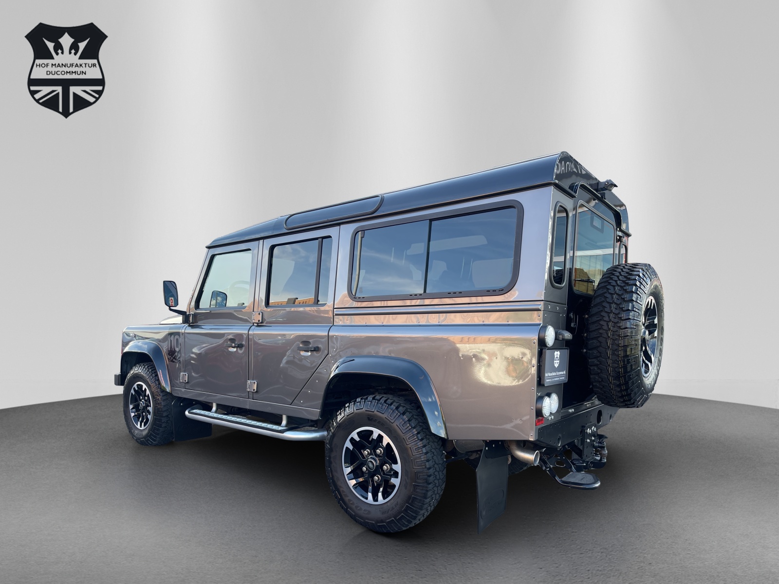 LAND ROVER Defender 110 2.2 TD4 Station Wagon Adventure-image-3