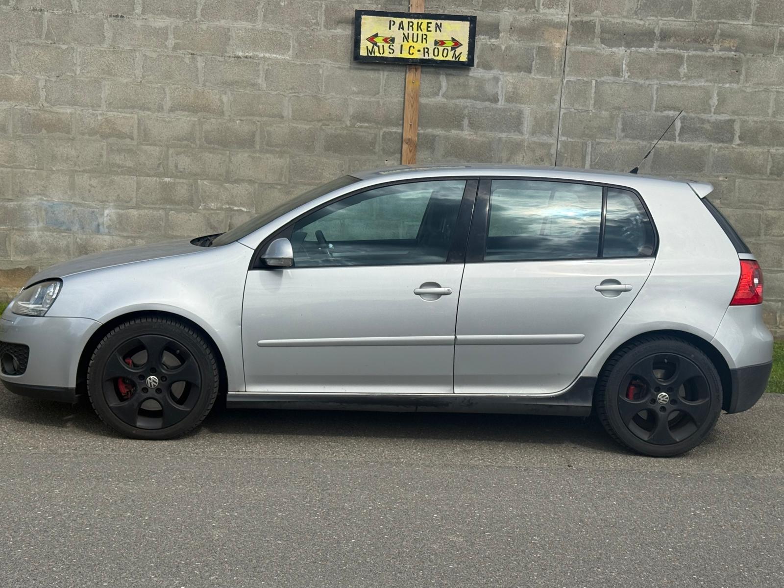 VW Golf 2.0 TFSI GTI-image-1