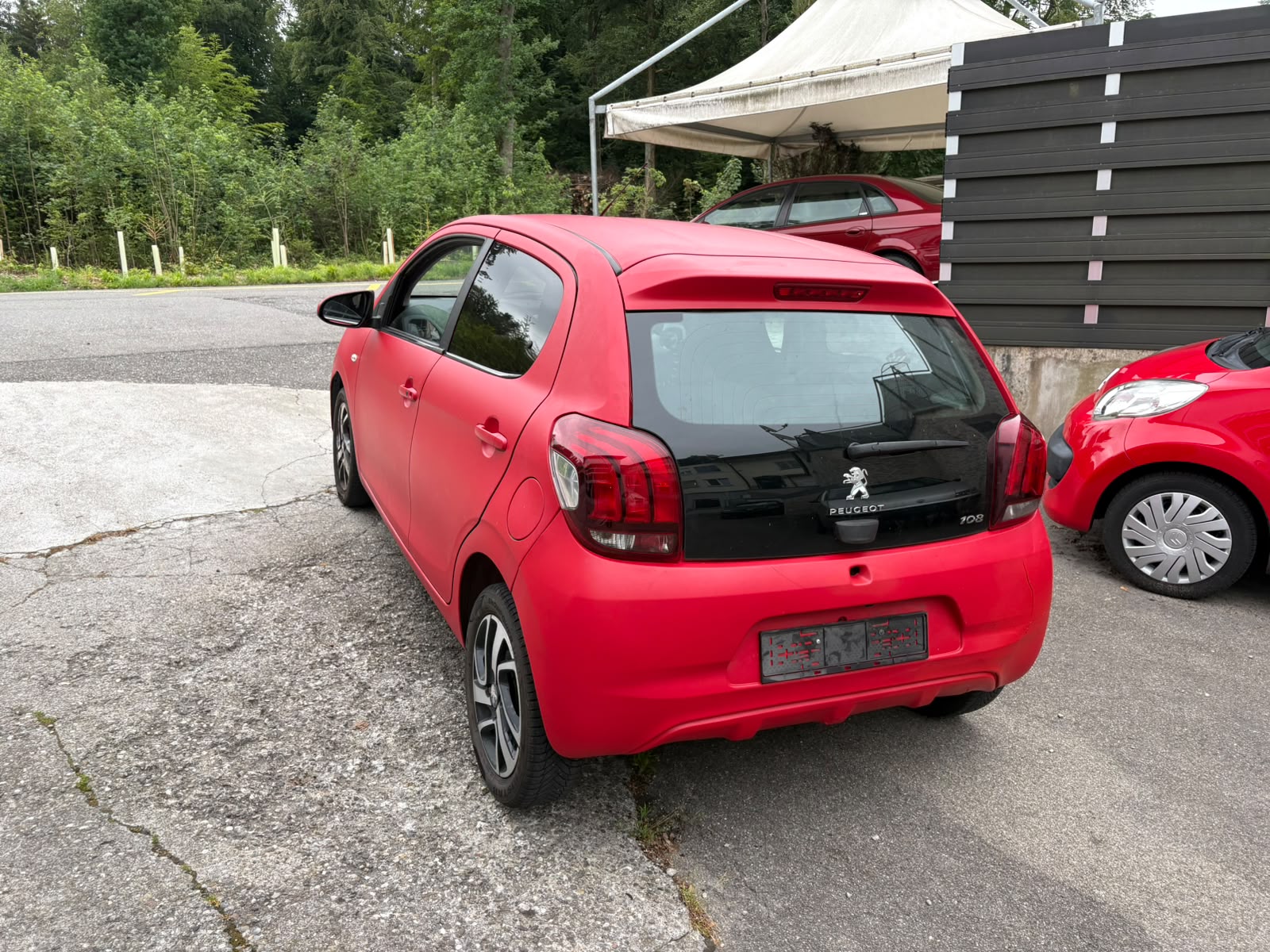PEUGEOT 108 1.0 VTi Allure-image-1