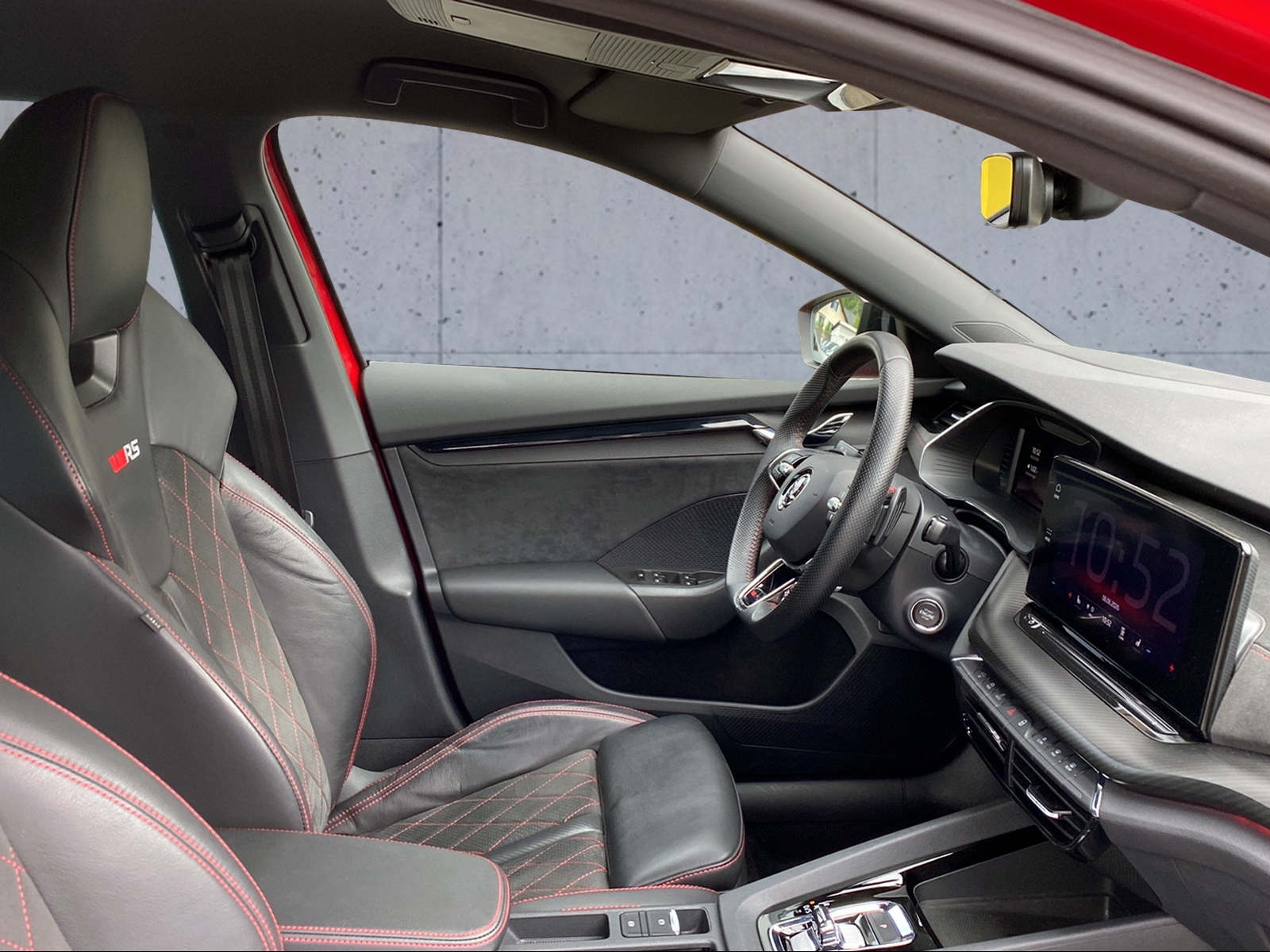 SKODA Octavia Combi 1.4 TSI PHEV DSG RS-image-7