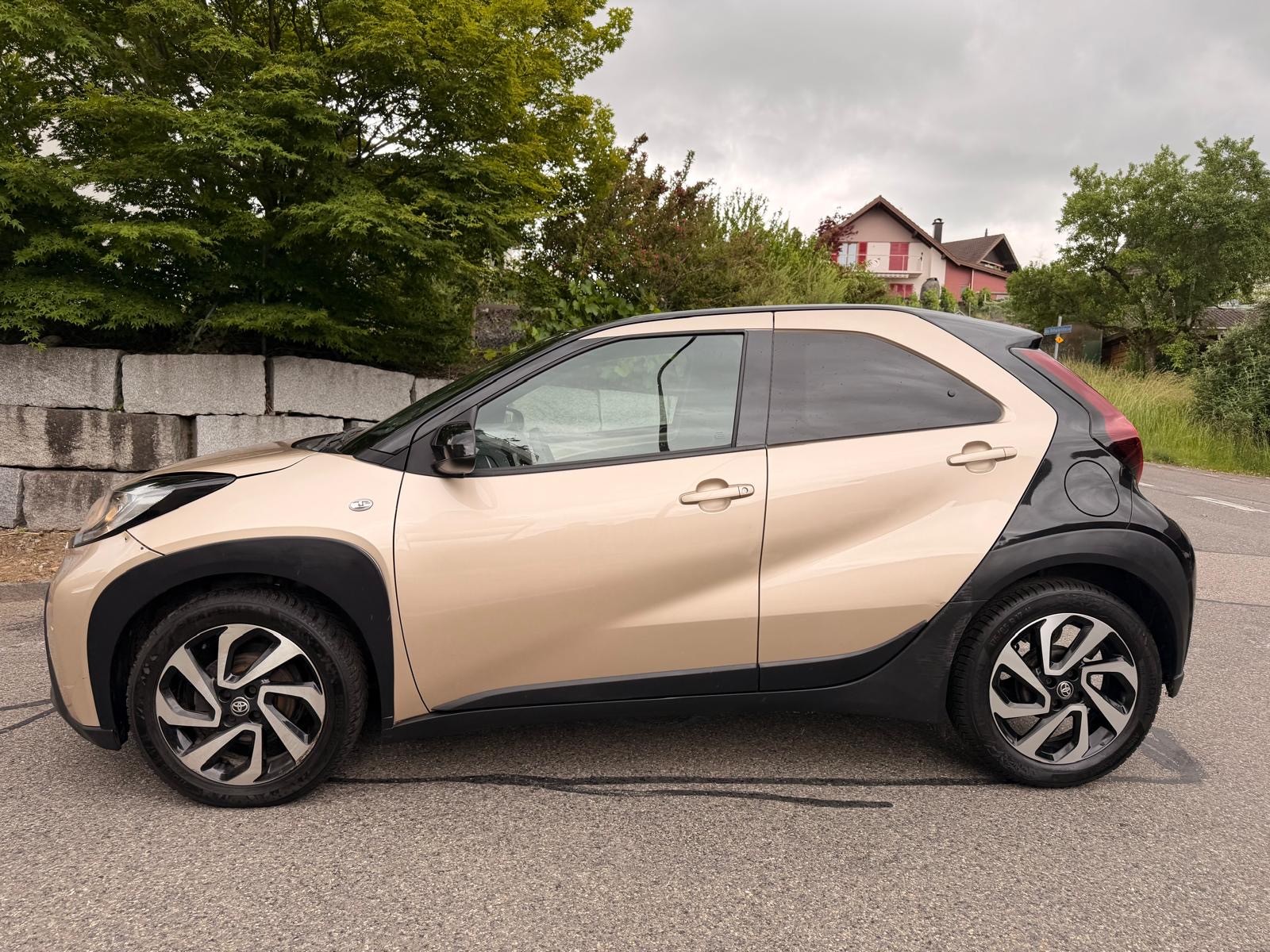 TOYOTA Aygo X 1.0 VVT-i Comfort-image-3