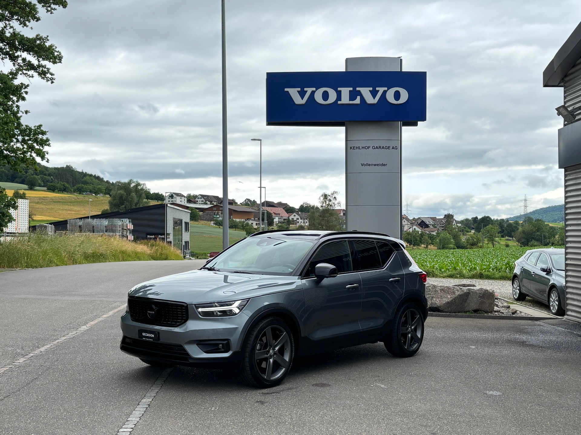 VOLVO XC40 2.0 T5 R-Design AWD