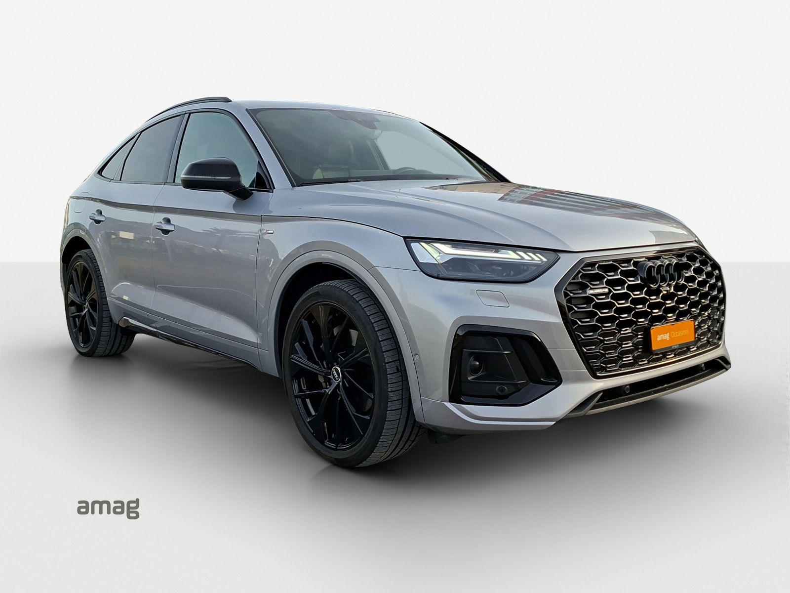 AUDI Q5 Sportback 40 TDI Blackedition quattro S-tronic-image-5