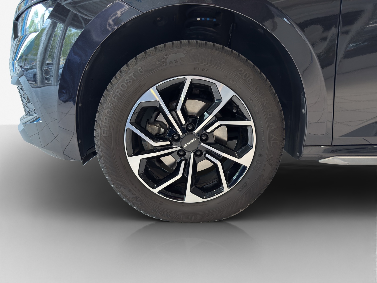 SKODA Kamiq 1.0 TSI Style DSG-image-13