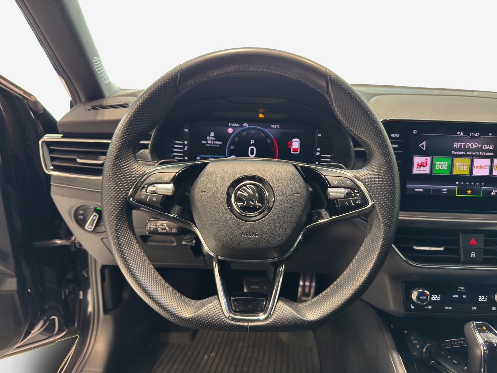SKODA Kamiq 1.0 TSI Style DSG-image-9