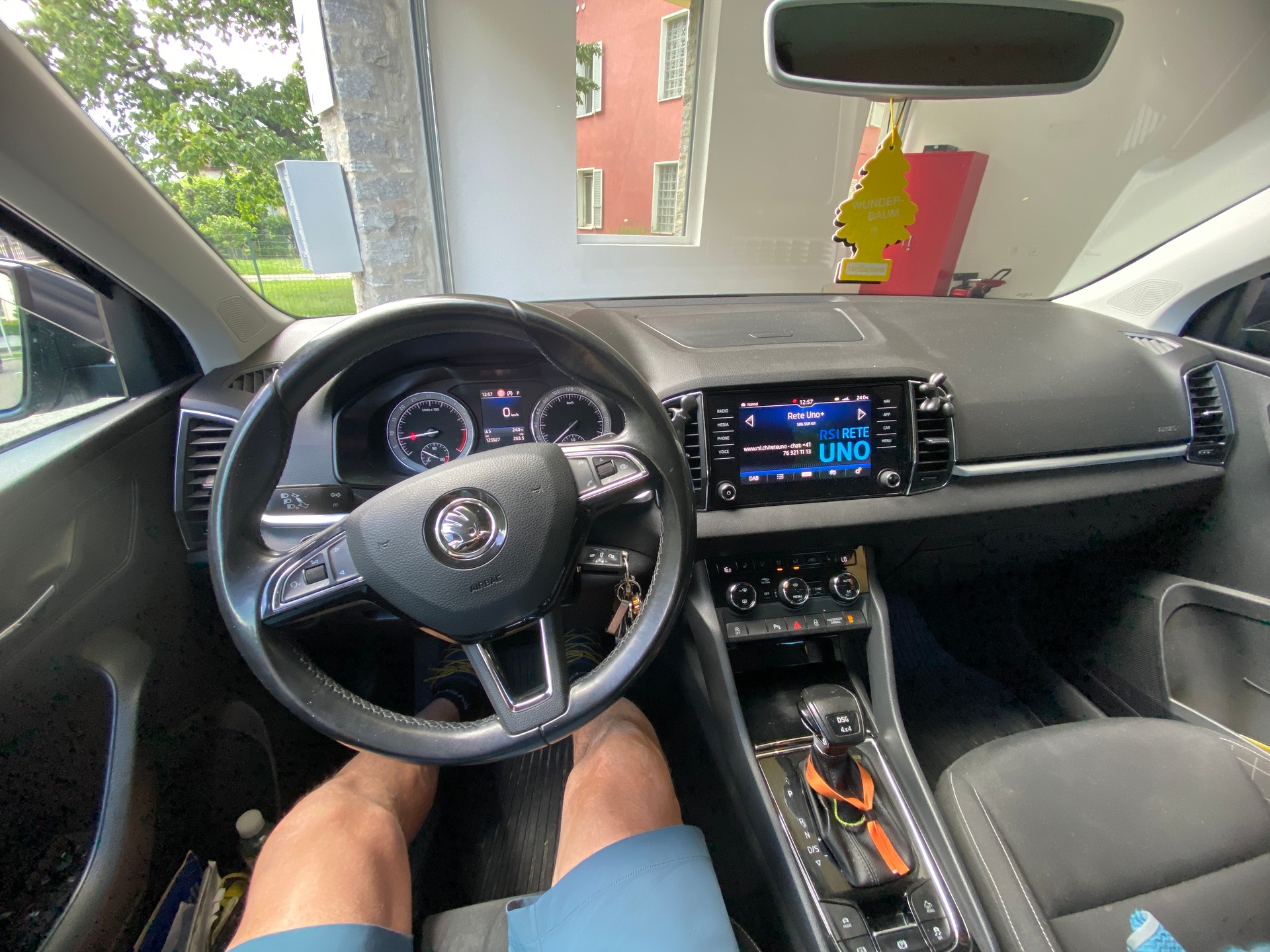 SKODA 2.0 TDI Ambition 4x4 DSG-image-4