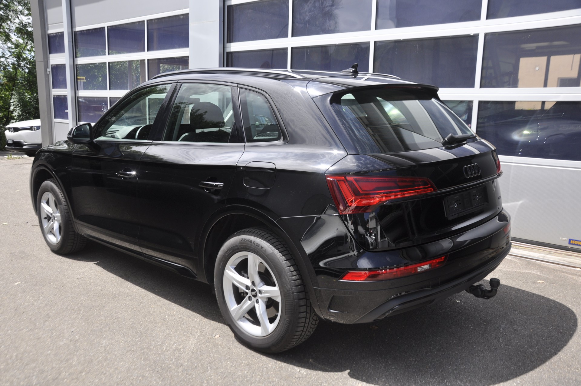 AUDI Q5 50 TFSI e PHEV advanced quattro S-tronic I Anhängerkupplung-image-12