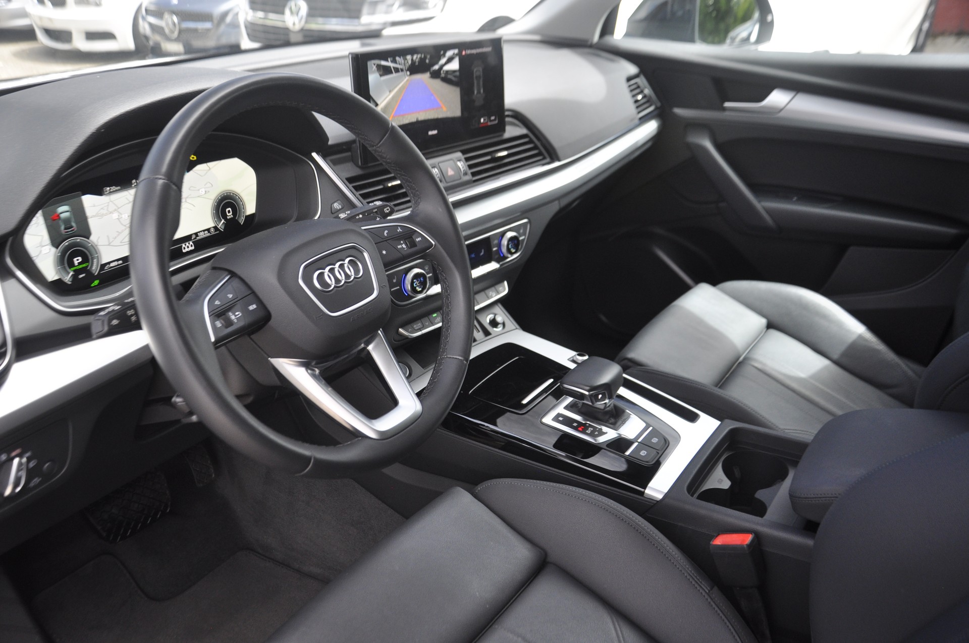 AUDI Q5 50 TFSI e PHEV advanced quattro S-tronic I Anhängerkupplung-image-3