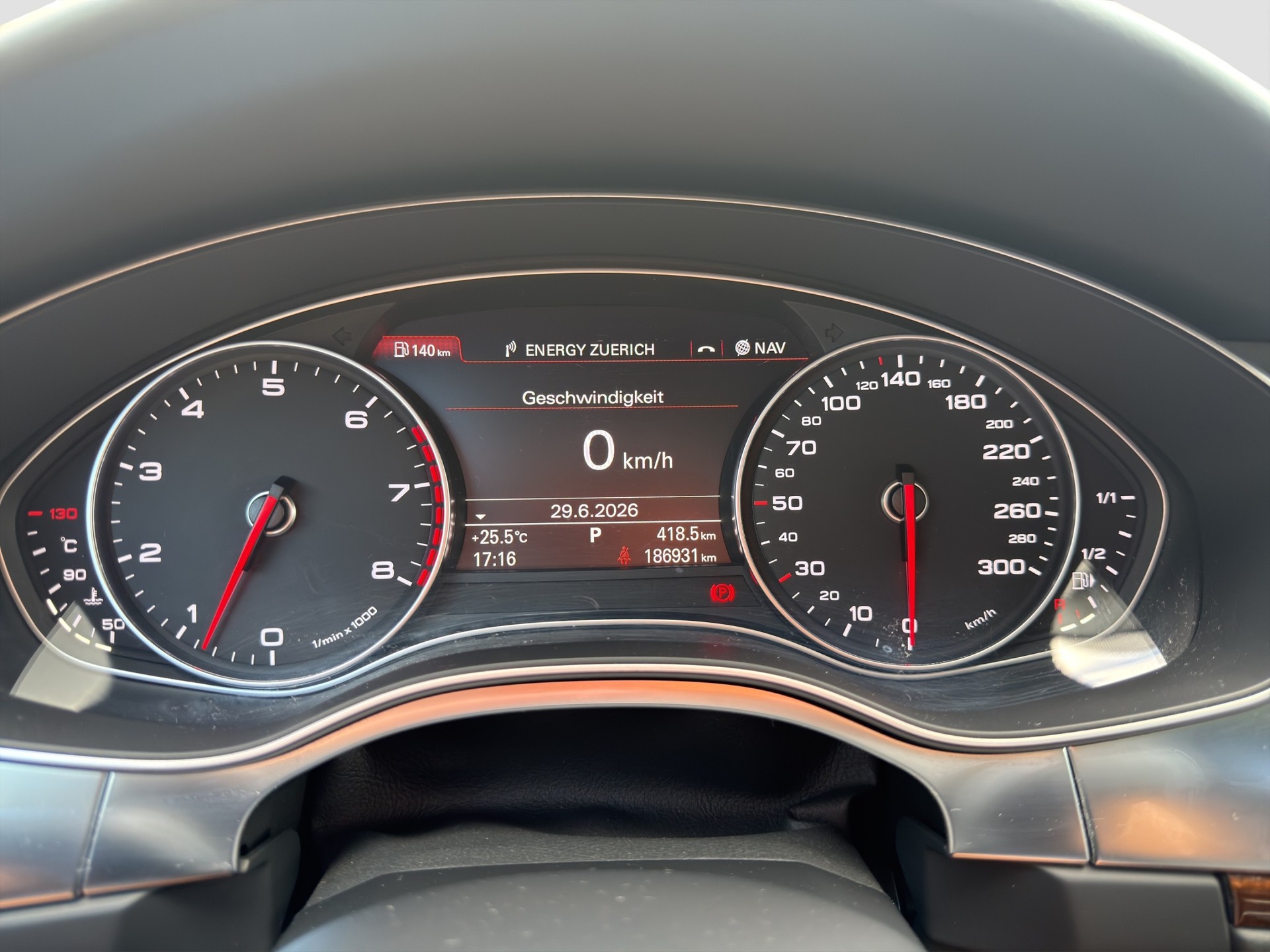 AUDI A6 Avant 3.0 TFSI V6 quattro S-tronic-image-11