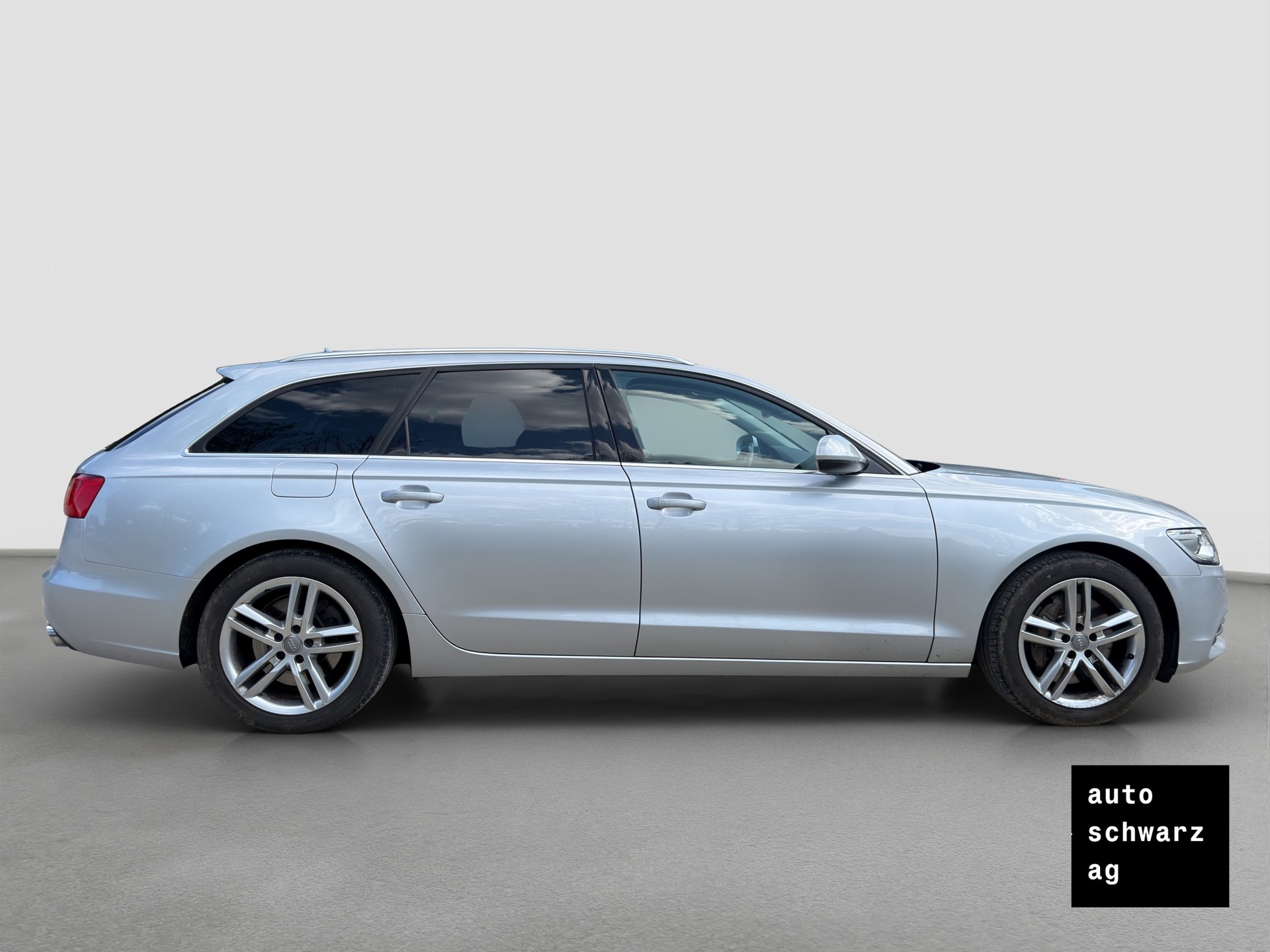 AUDI A6 Avant 3.0 TFSI V6 quattro S-tronic-showroom-element-3
