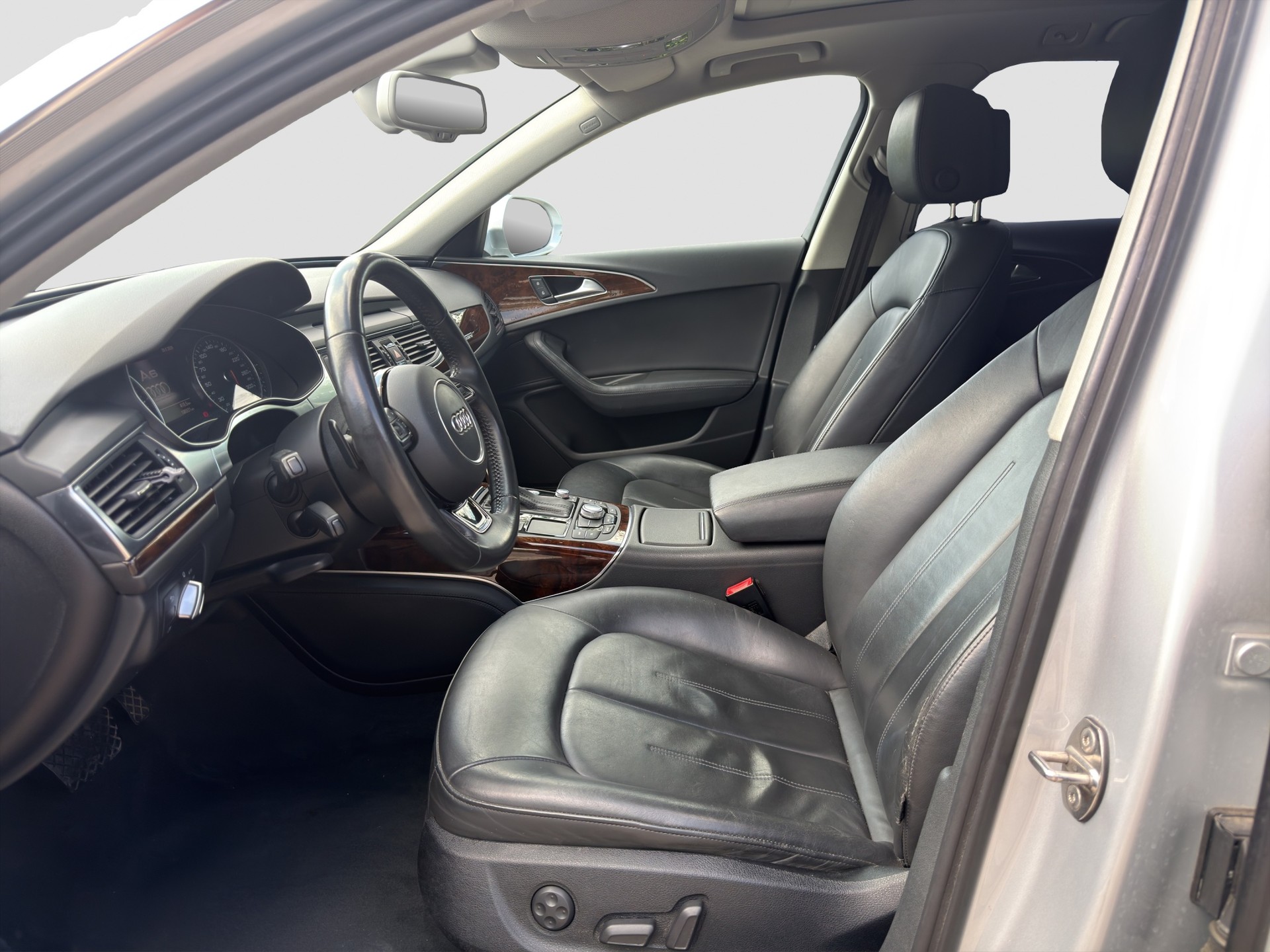 AUDI A6 Avant 3.0 TFSI V6 quattro S-tronic-image-8