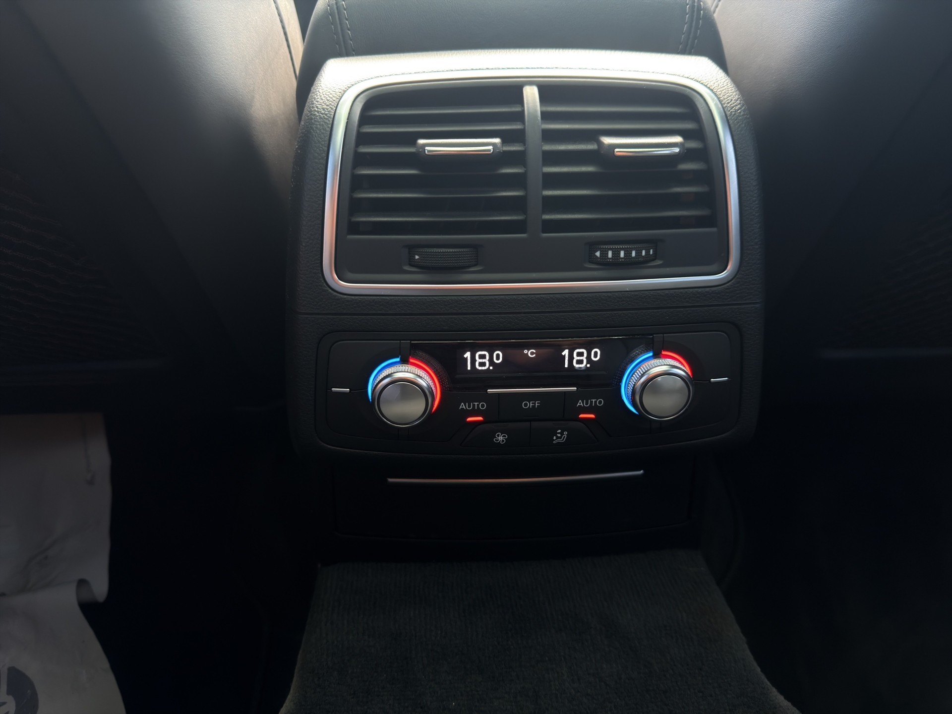 AUDI A6 Avant 3.0 TFSI V6 quattro S-tronic-image-13