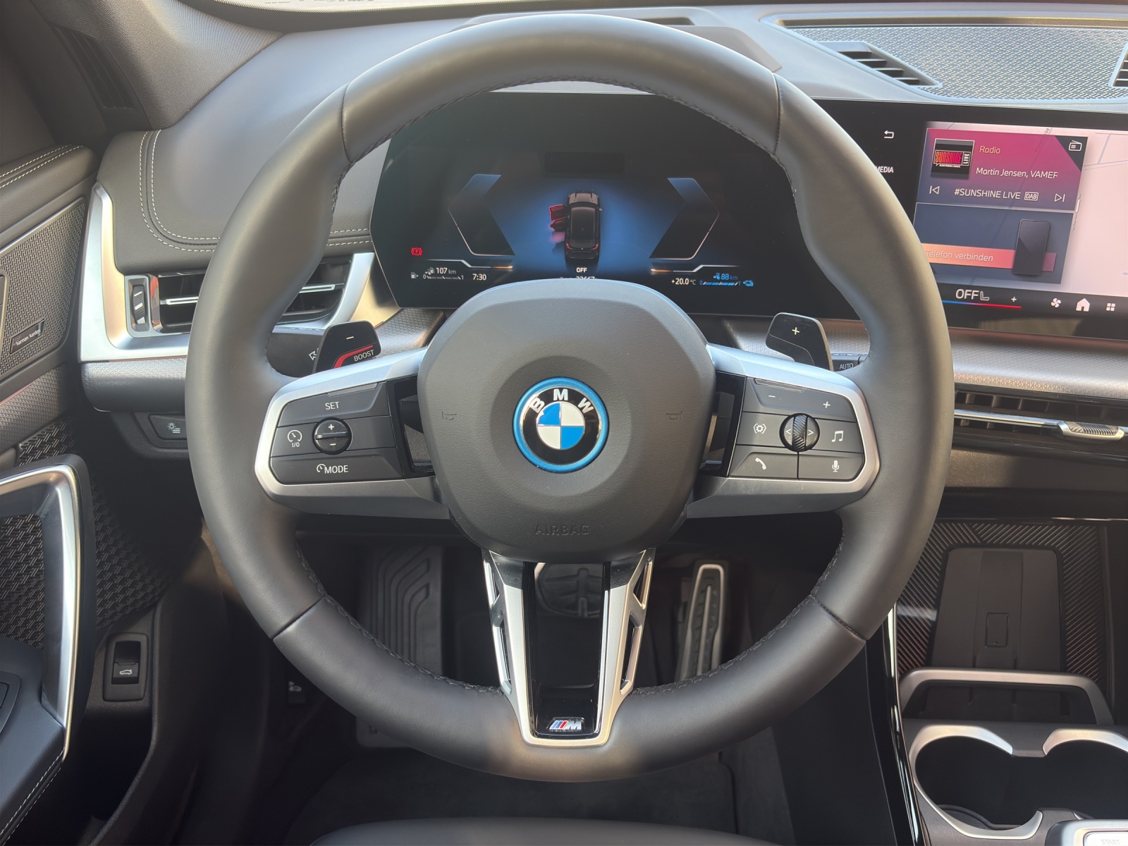 BMW X1 30e xDrive-image-10