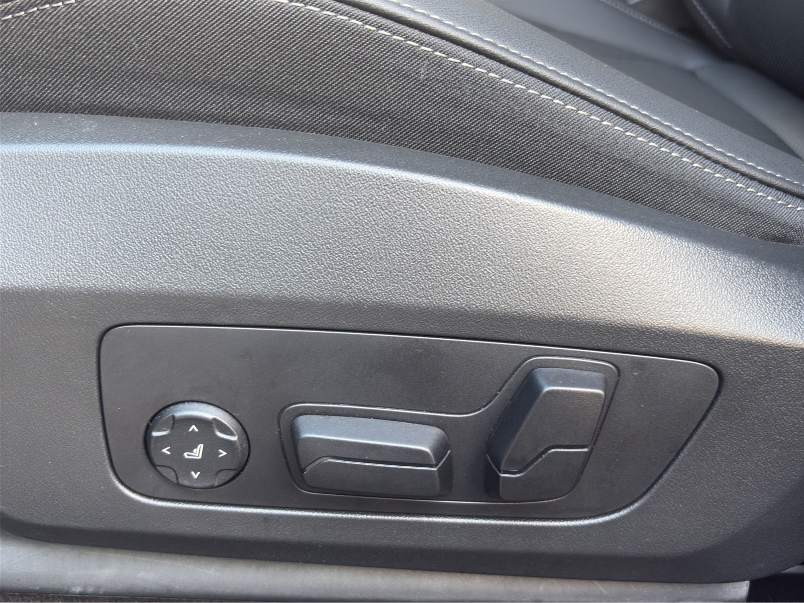BMW X1 30e xDrive-image-19
